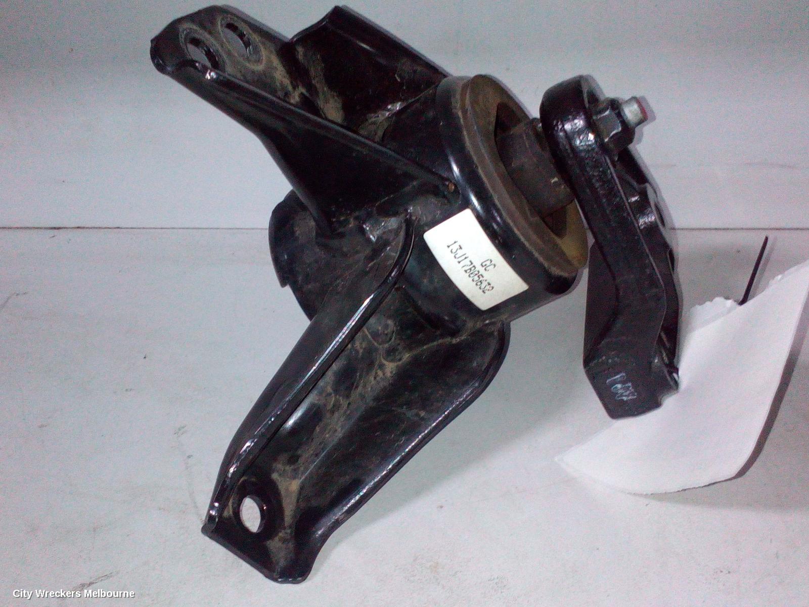 HYUNDAI IX35 MOUNT, LM SERIES 11/2009 - 01/2016