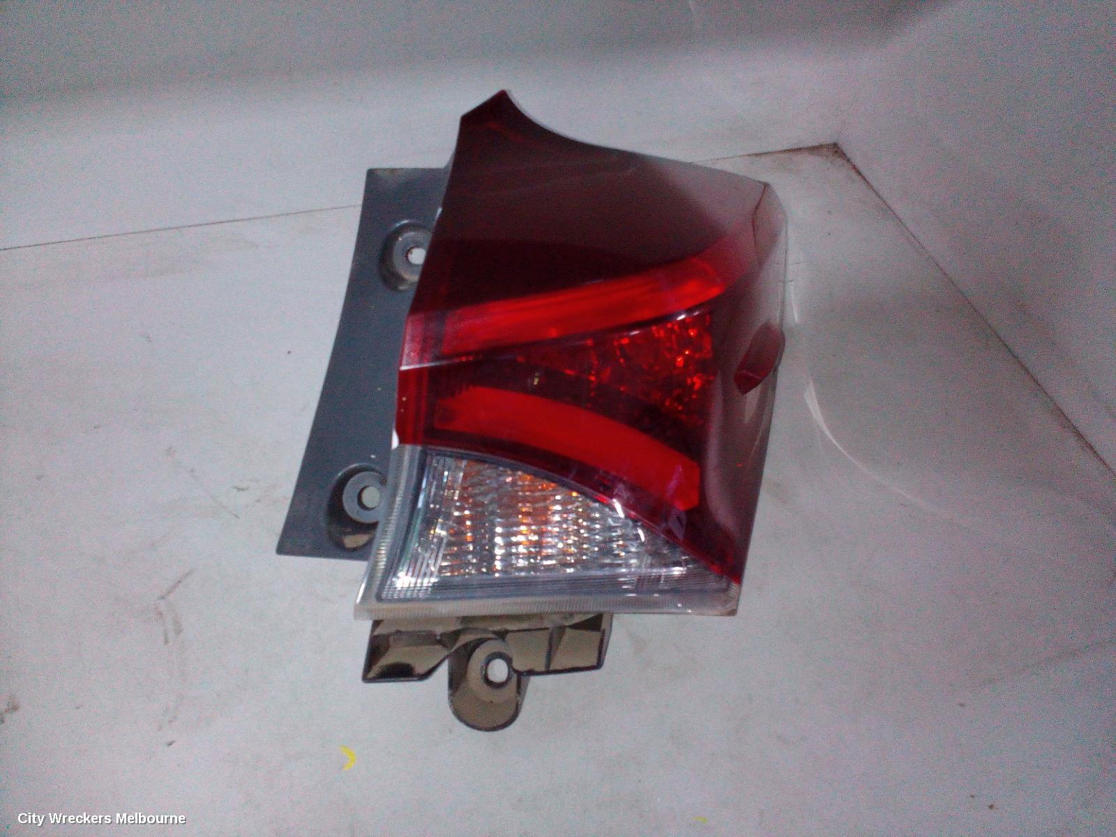 TOYOTA COROLLA RIGHT TAILLIGHT, ZRE182R, HATCH, 03/2015 - 06/2018