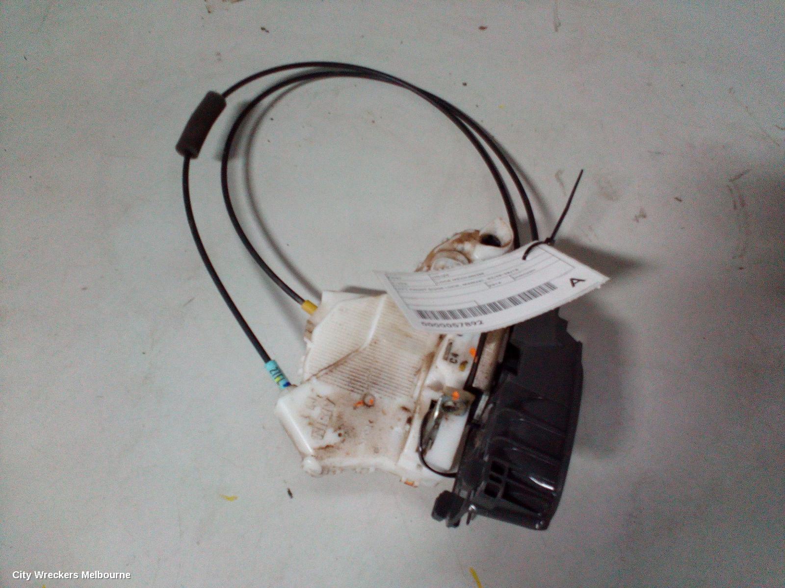 TOYOTA HILUX DOOR/BOOT/GATE LOCK, LEFT FRONT DOOR LOCK, MANUAL, 03/2005 - 08/2015
