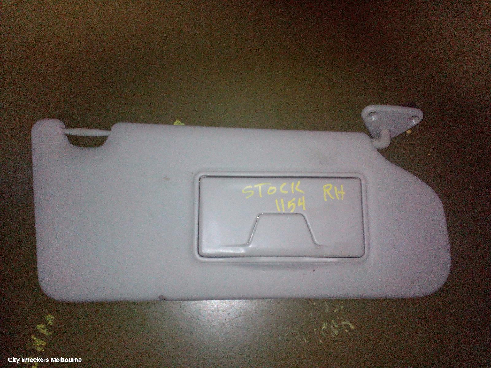 MITSUBISHI OUTLANDER SUNVISOR, ZJ, RH SIDE, 10/2012 - 03/2015