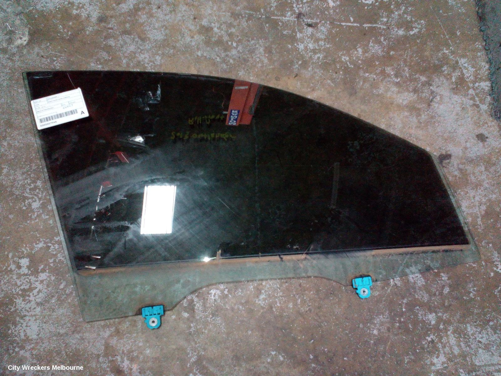 MITSUBISHI OUTLANDER RIGHT FRONT DOOR WINDOW, ZJ-ZK, 10/2012 ONWARDS