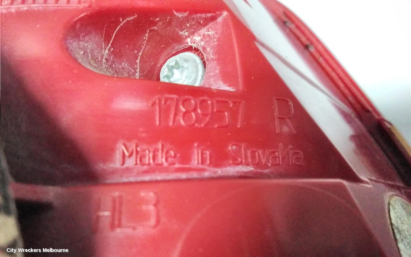 VOLKSWAGEN TIGUAN REAR GARNISH, TAILGATE LAMP (RH SIDE), 5N, 07/2011 - 08/2016