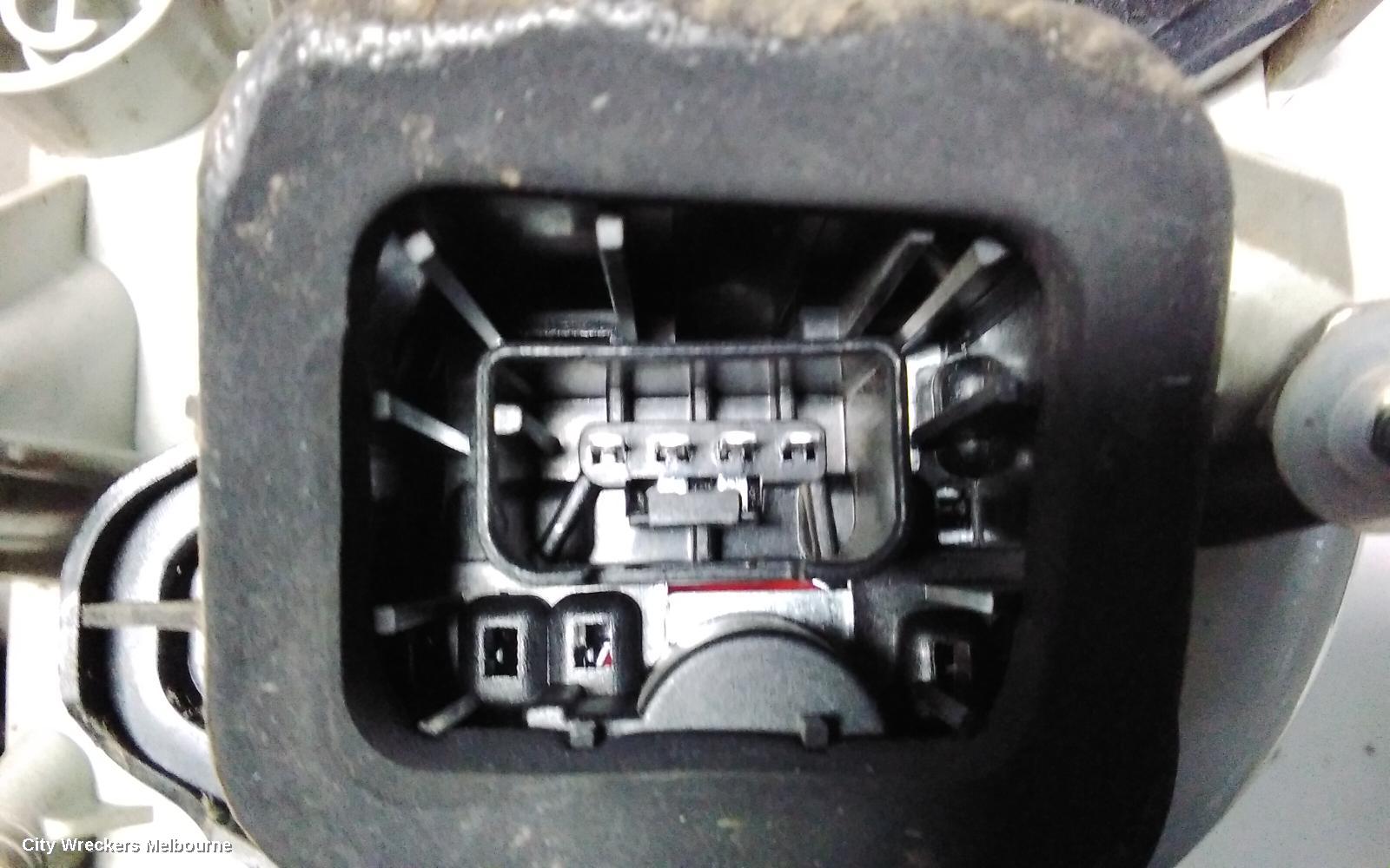 VOLKSWAGEN GOLF RIGHT TAILLIGHT, GEN 5, HATCH, NON TINTED TYPE, 07/2004 - 02/2009