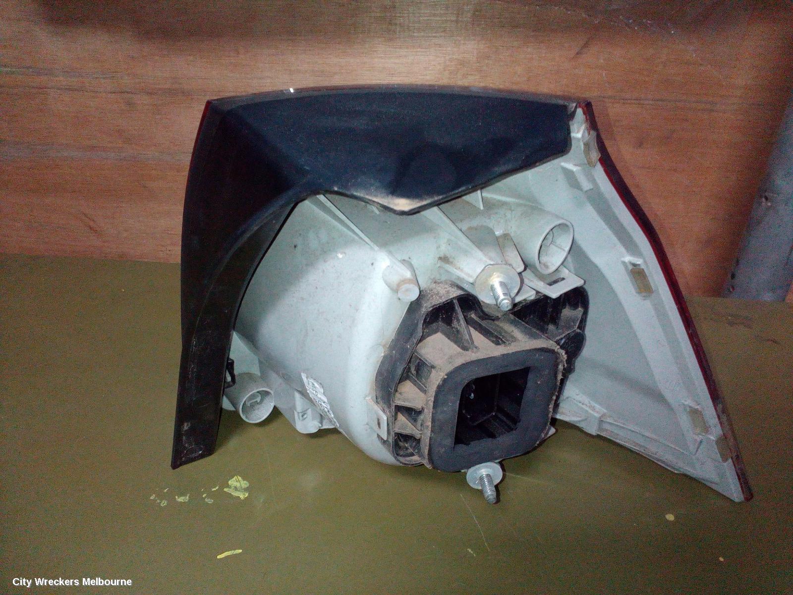 VOLKSWAGEN GOLF RIGHT TAILLIGHT, GEN 5, HATCH, NON TINTED TYPE, 07/2004 - 02/2009