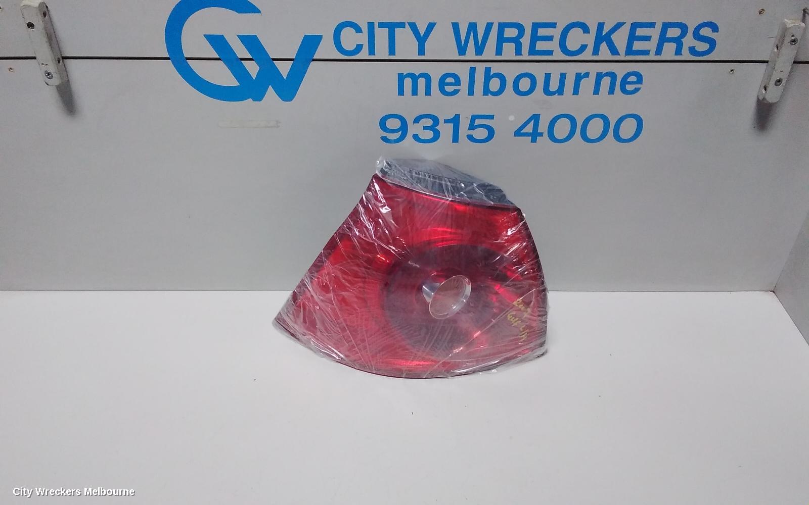 VOLKSWAGEN GOLF RIGHT TAILLIGHT, GEN 5, HATCH, NON TINTED TYPE, 07/2004 - 02/2009