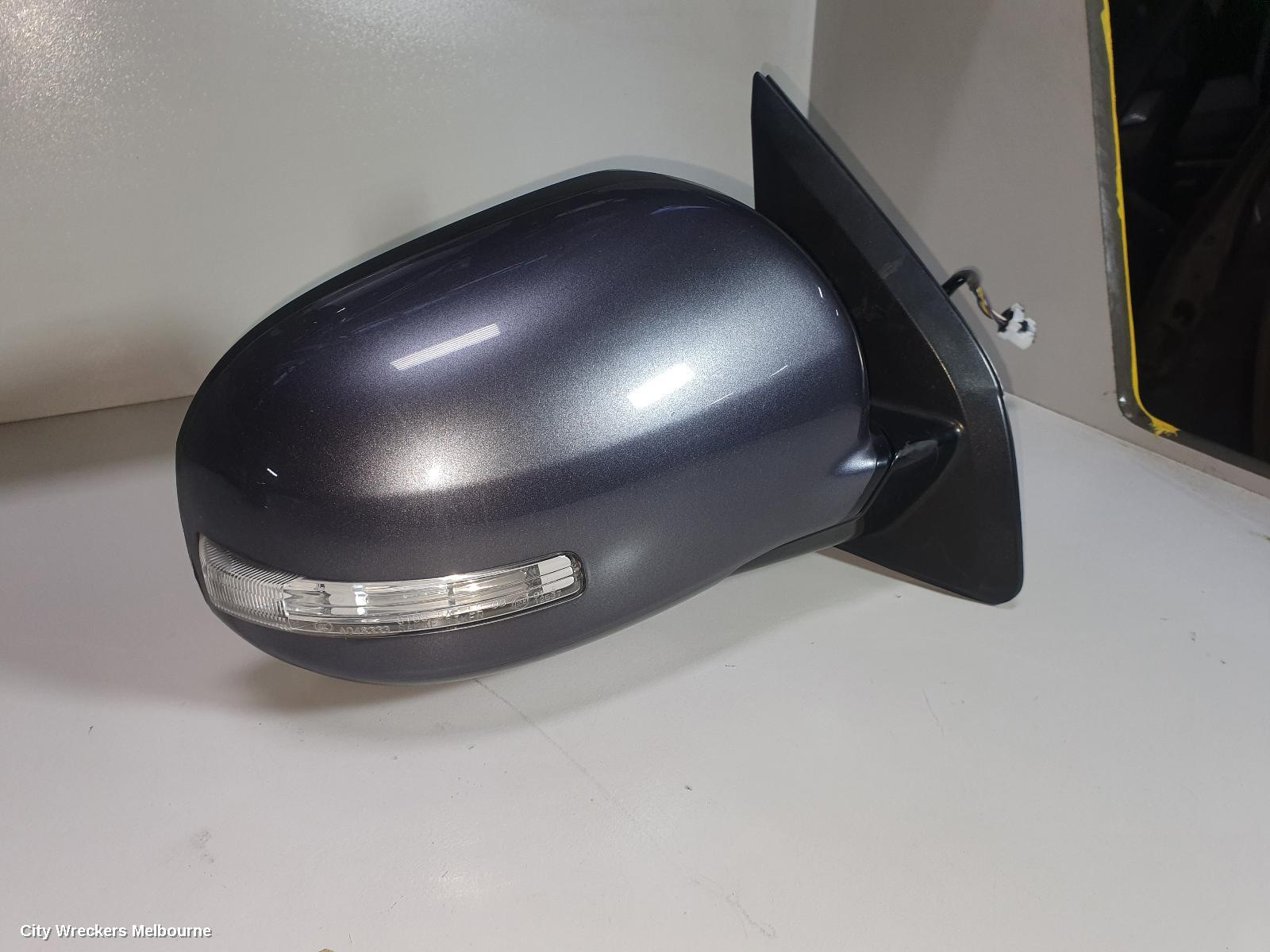 MITSUBISHI OUTLANDER RIGHT DOOR MIRROR, ZH, W/ FLASHER TYPE, 09/2009 - 10/2012