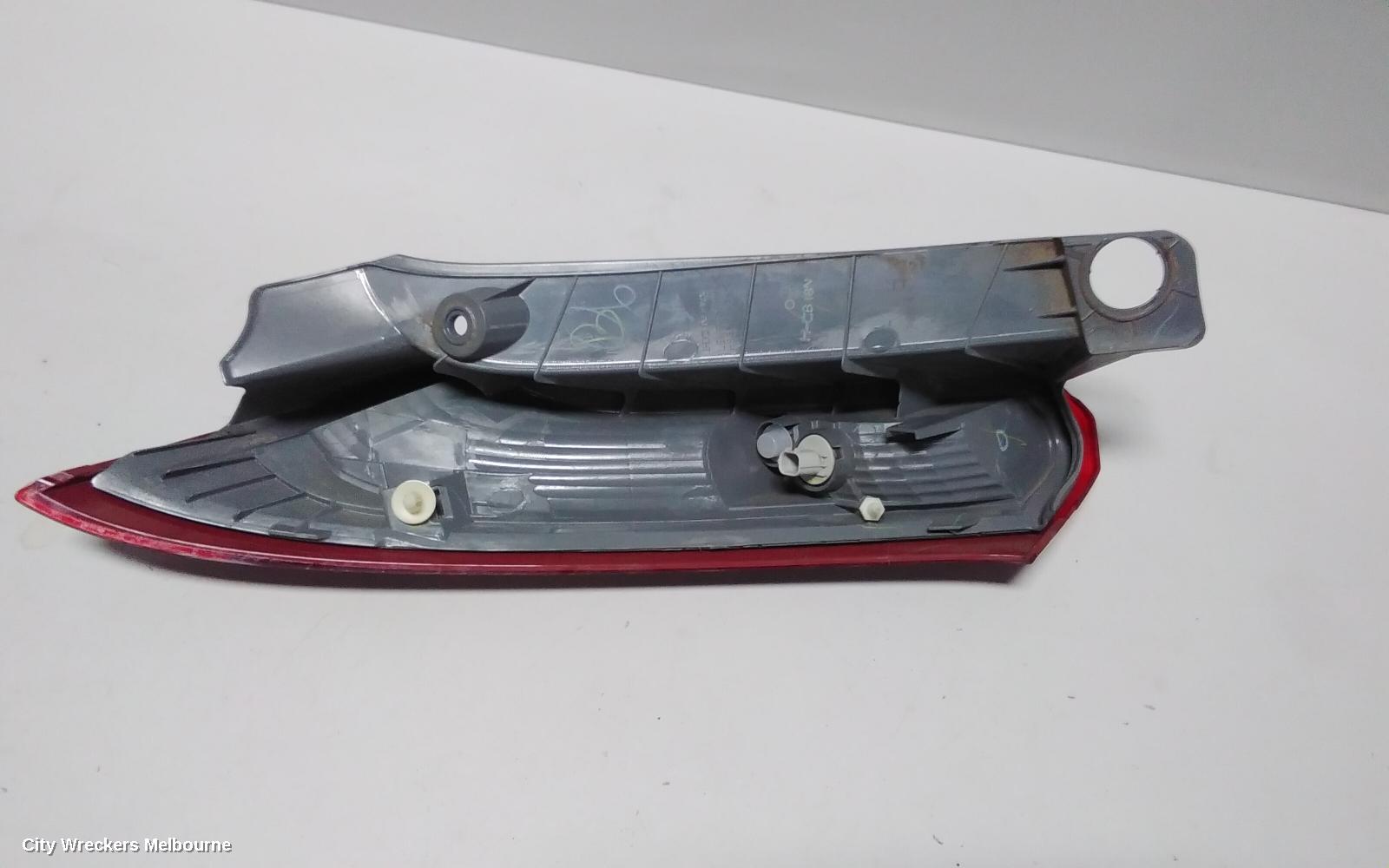 HONDA CRV RIGHT TAILLIGHT, RM, UPPER, PETROL TYPE, 11/2012 - 10/2014