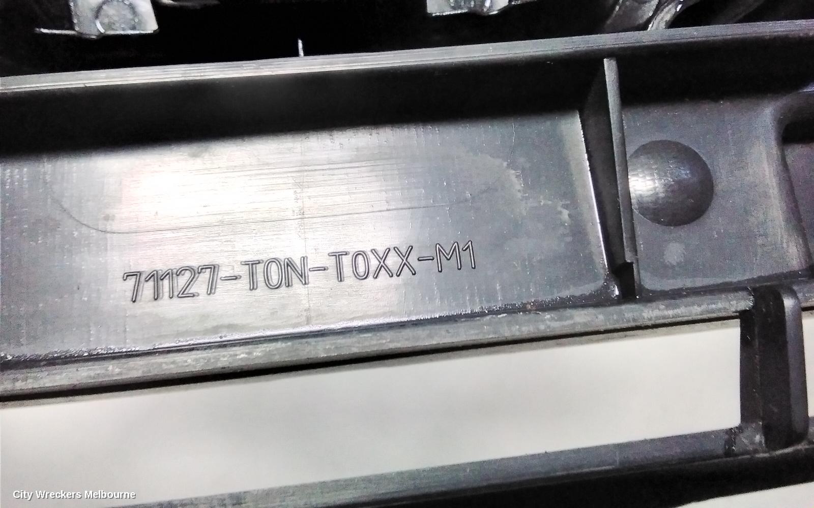 HONDA CRV GRILLE, RADIATOR GRILLE, RM, 11/2012 - 10/2014