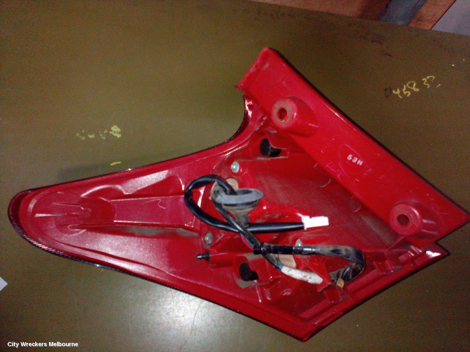 TOYOTA COROLLA RIGHT TAILLIGHT, ZRE182R/ZWE186R, HATCH, 10/2012 - 03/2015