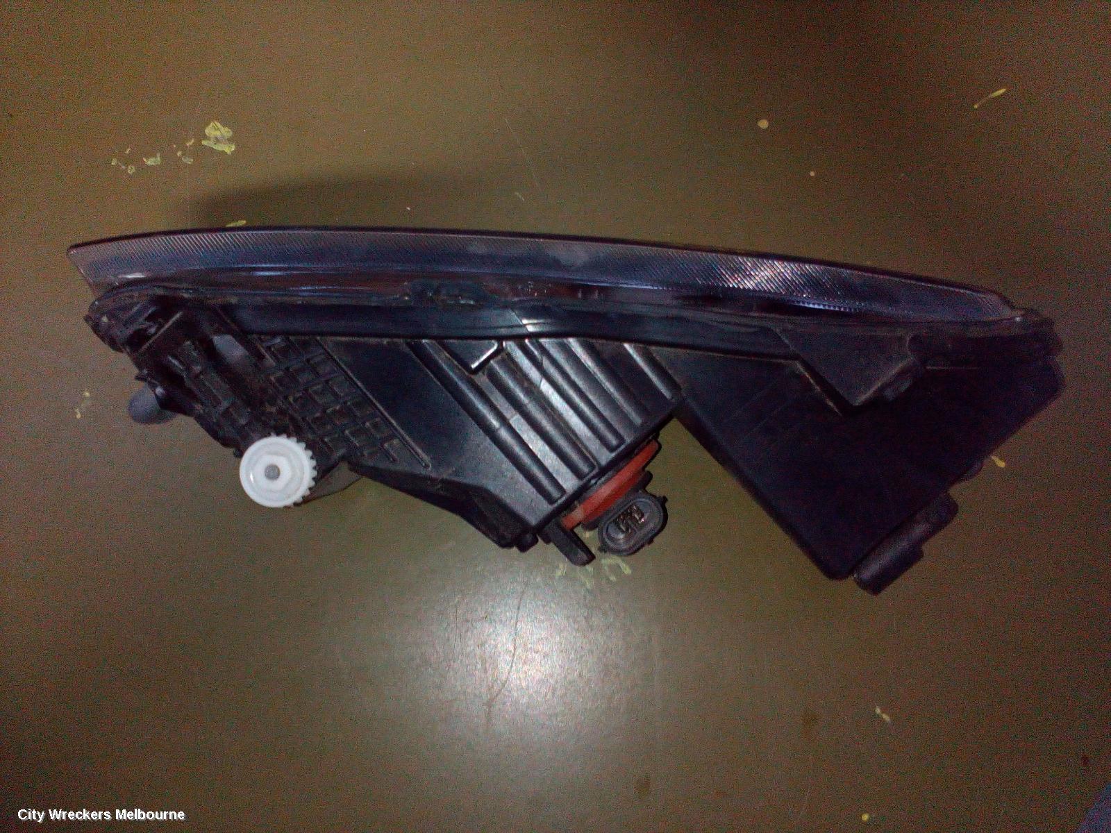 VOLKSWAGEN POLO LEFT INDICATOR/FOG/SIDE, BUMPER FOGLAMP, 6R, 05/2014 - 09/2017