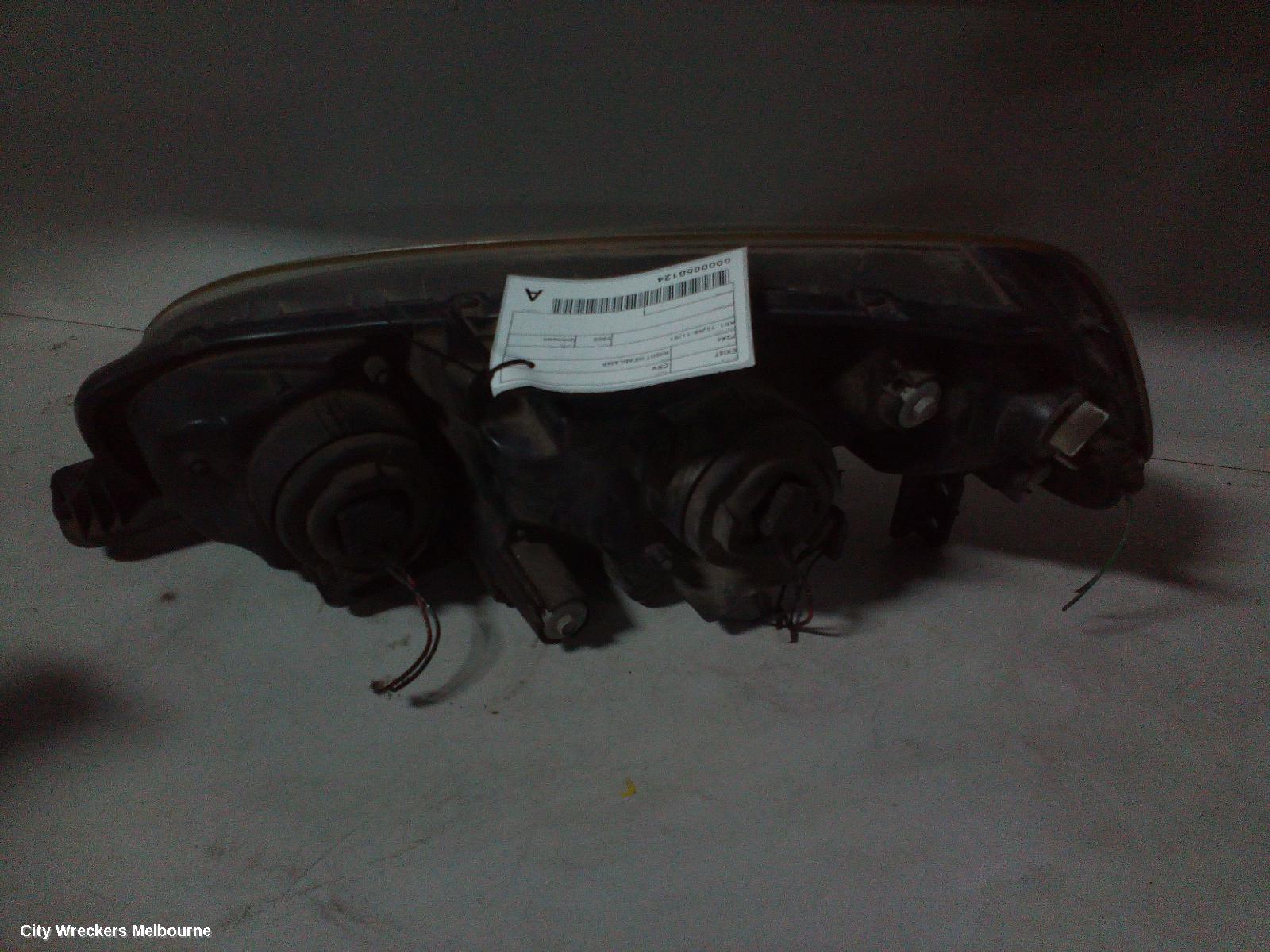 HONDA CRV RIGHT HEADLAMP, RD1, 12/1995 - 11/2001