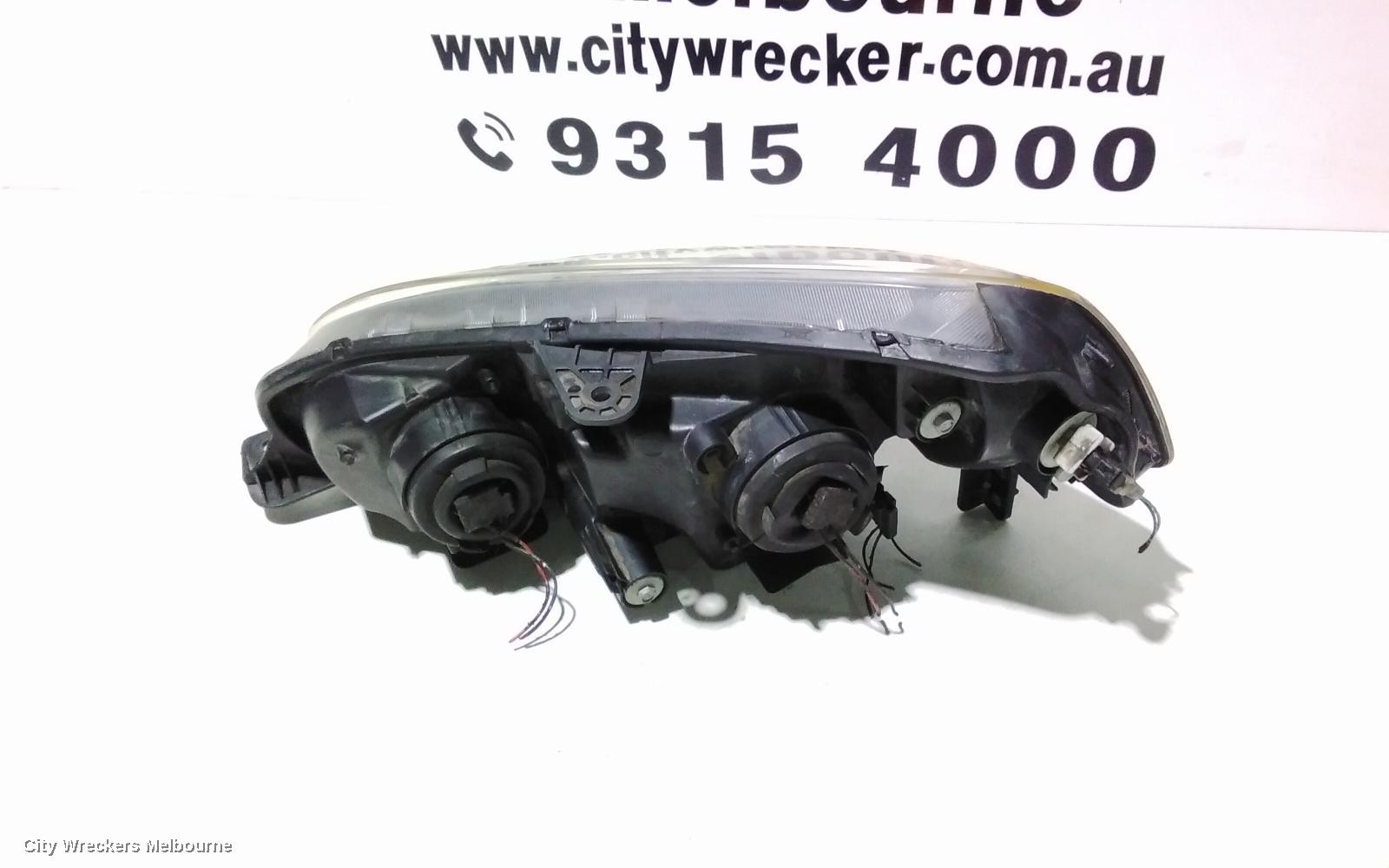 HONDA CRV RIGHT HEADLAMP, RD1, 12/1995 - 11/2001