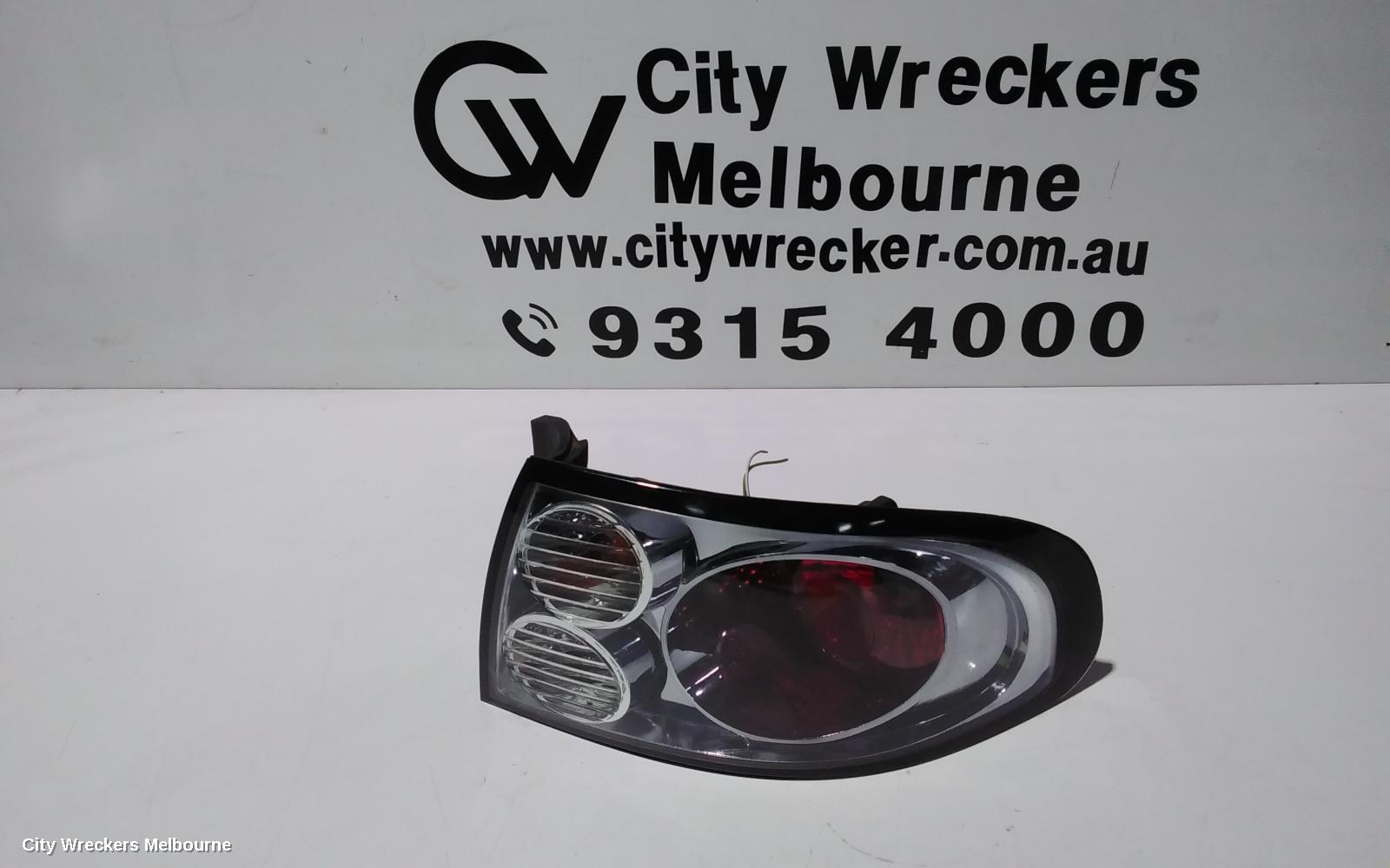 HOLDEN COMMODORE RIGHT TAILLIGHT, VX, SEDAN, BERLINA/CALAIS, 10/2000 - 09/2002