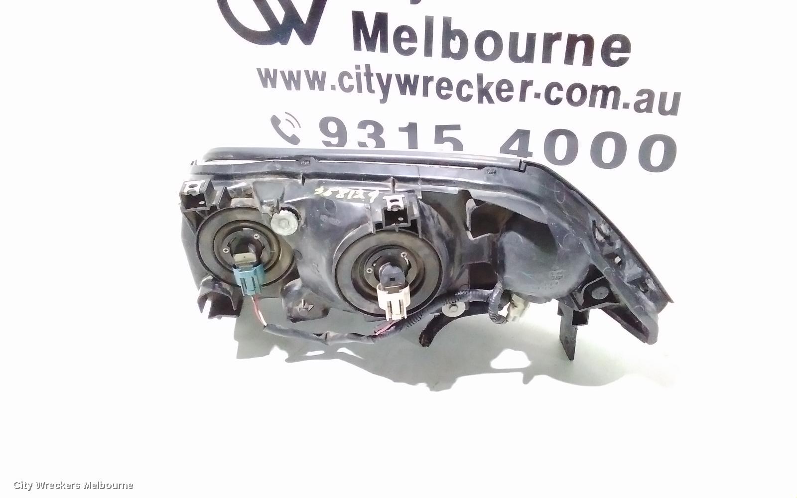 HONDA MDX RIGHT HEADLAMP, YD, 04/2003 - 12/2006