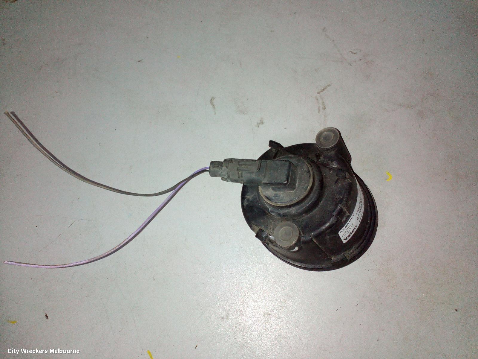 RENAULT MEGANE LEFT INDICATOR/FOG/SIDE