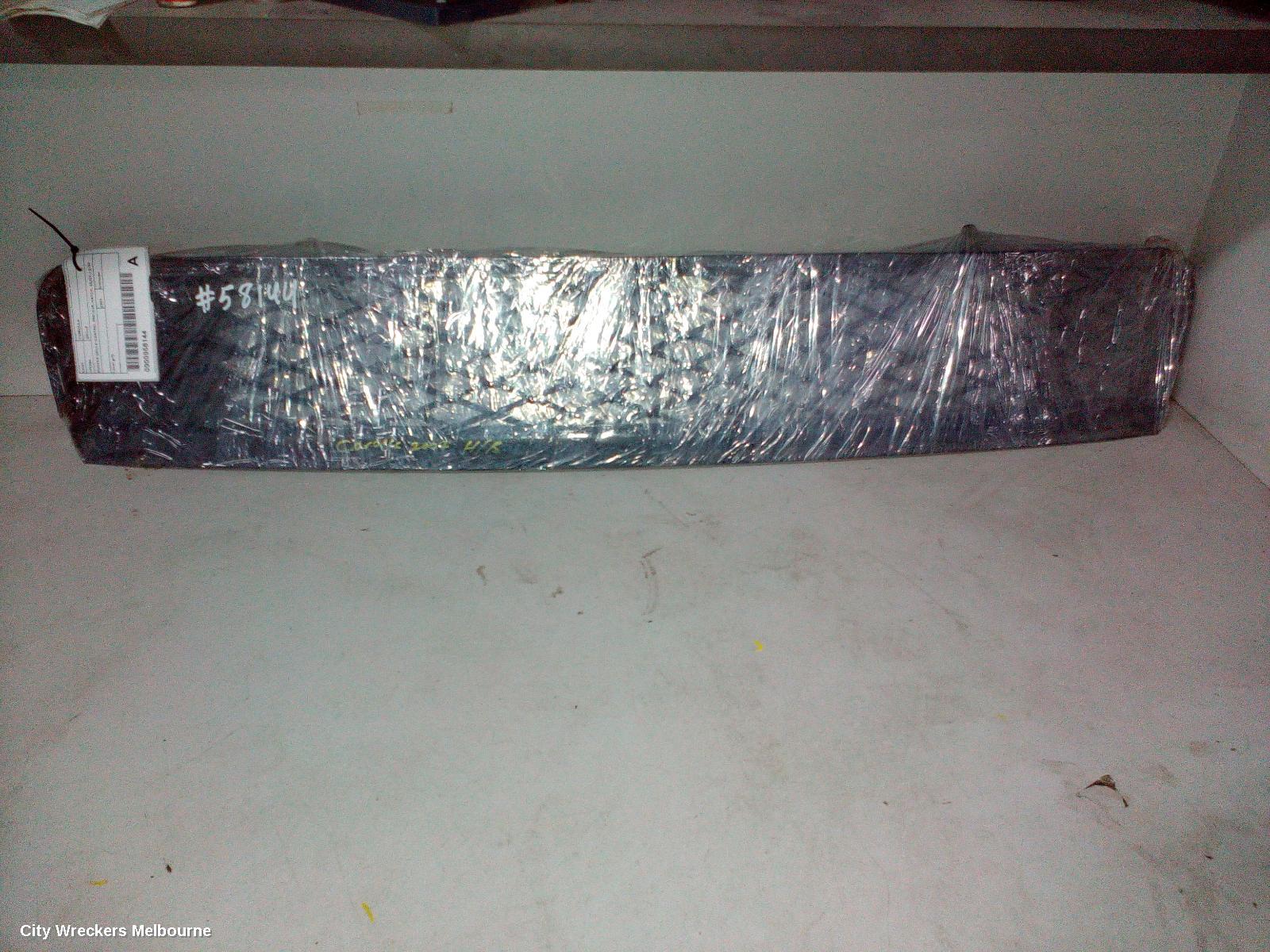 TOYOTA COROLLA GRILLE, BUMPER GRILLE (CENTRE), ZRE152R, HATCH, 03/2007 - 10/2009