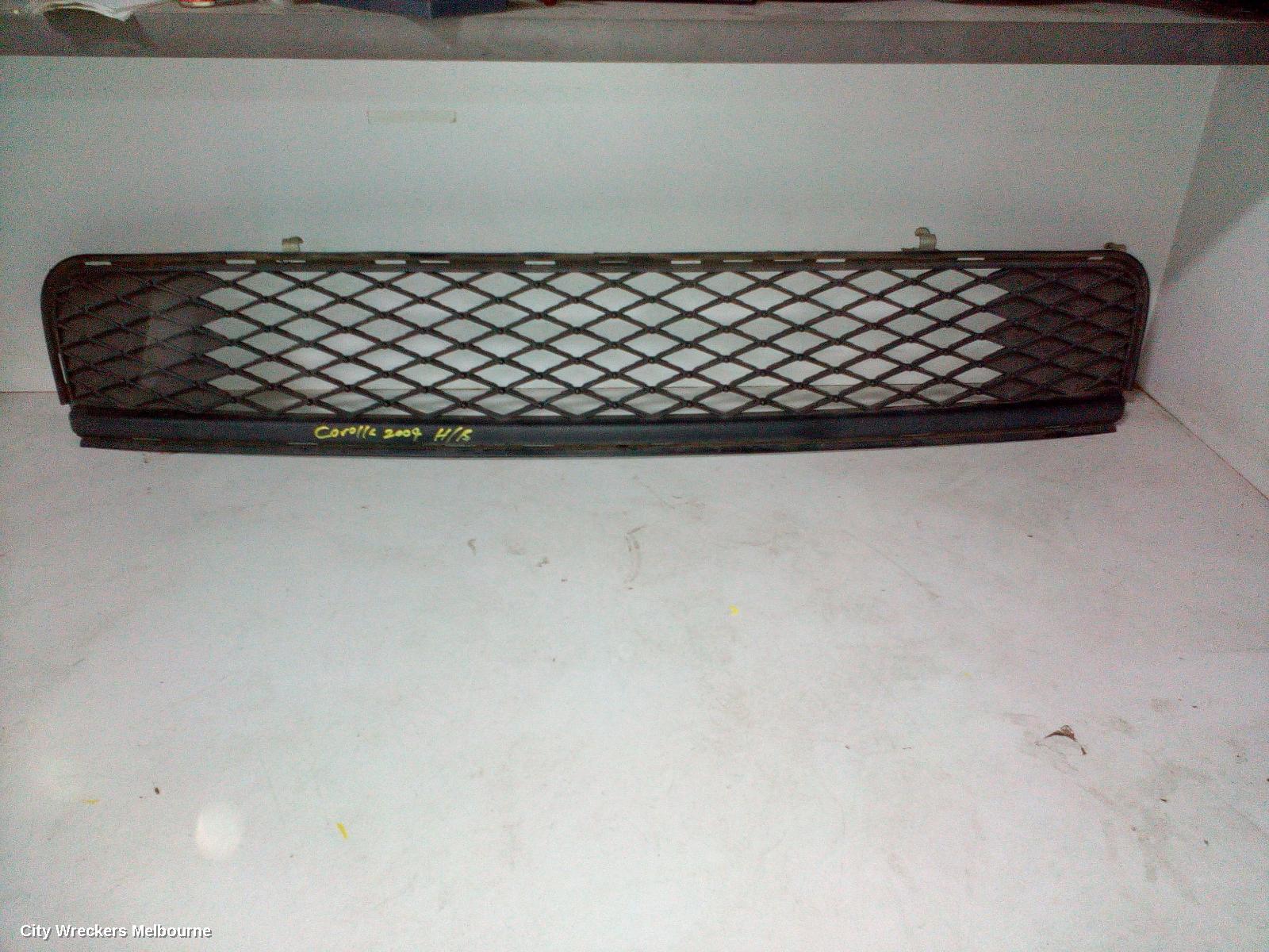 TOYOTA COROLLA GRILLE, BUMPER GRILLE (CENTRE), ZRE152R, HATCH, 03/2007 - 10/2009