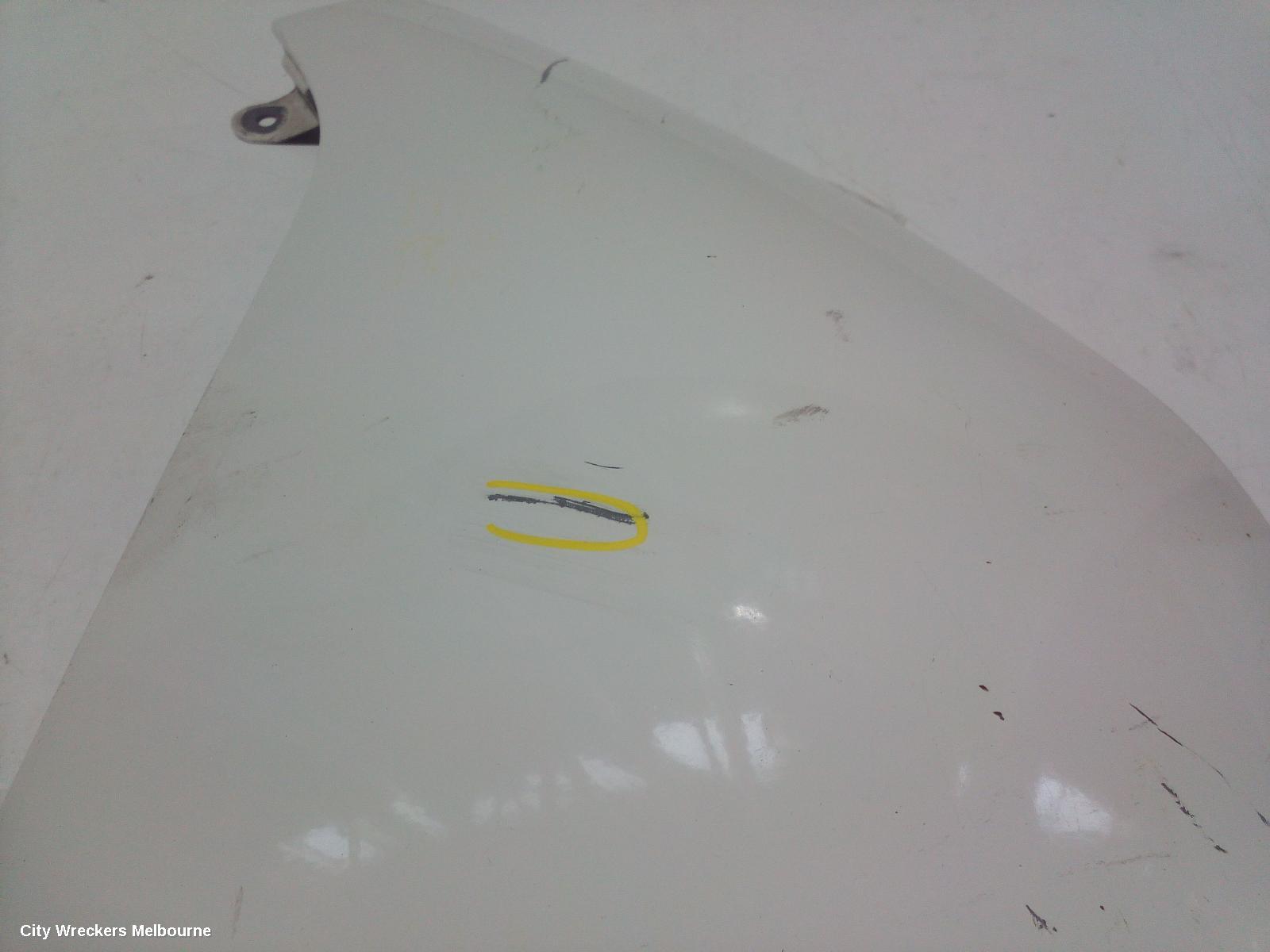 TOYOTA HIACE RIGHT GUARD, TRH/KDH, CORNER PANEL, 03/2005 - 04/2019