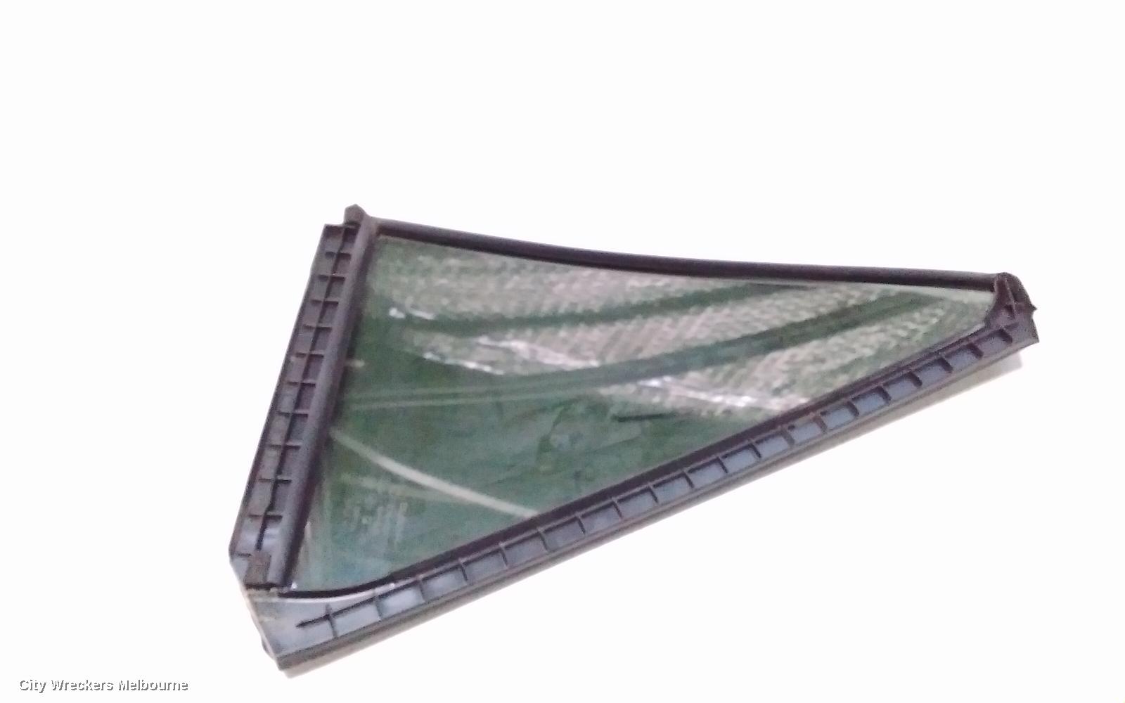 SUBARU OUTBACK RIGHT REAR 1/4 DOOR GLASS, 6TH GEN, 08/2014 ONWARDS