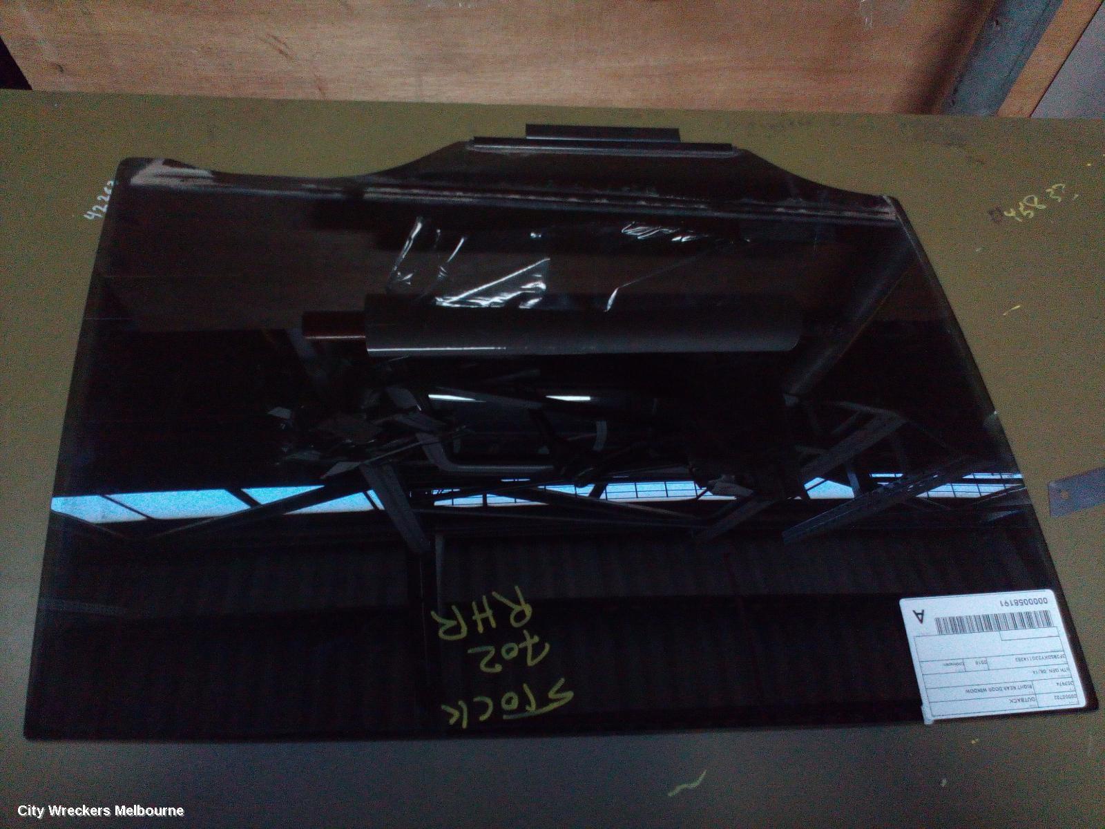 SUBARU OUTBACK RIGHT REAR DOOR WINDOW, 6TH GEN, 08/2014 ONWARDS
