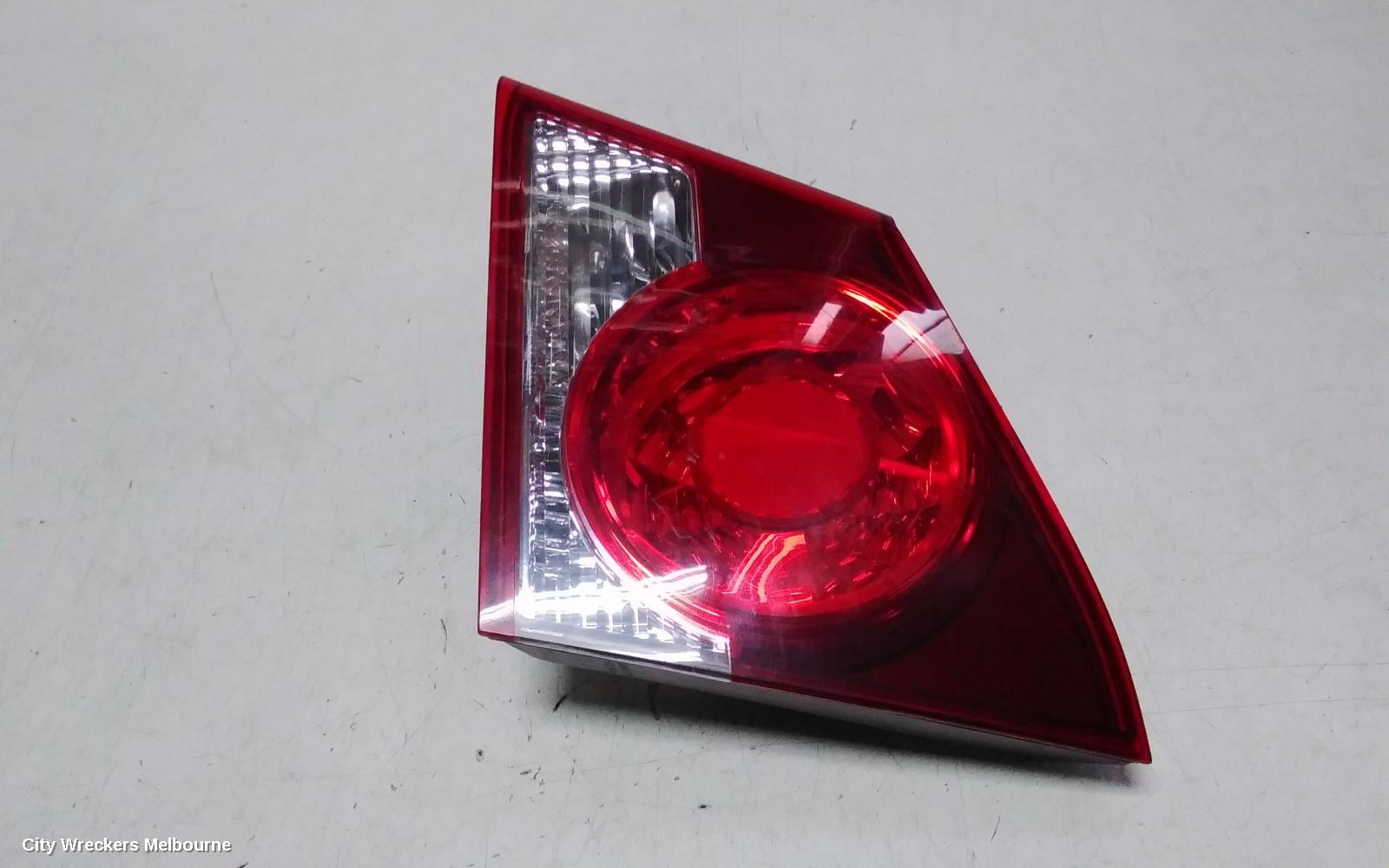 HONDA CIVIC REAR GARNISH, BOOTLID LAMP (RH SIDE), 8TH GEN, 02/2006 - 12/2008