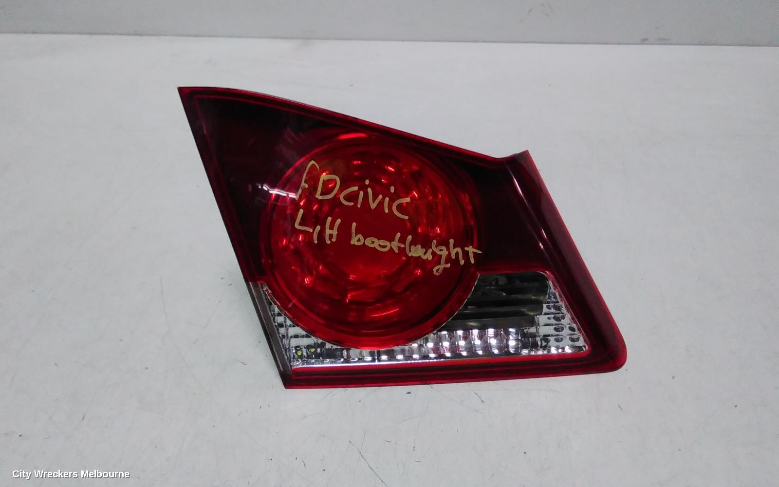 HONDA CIVIC REAR GARNISH, BOOTLID LAMP (LH SIDE), 8TH GEN, 02/2006 - 12/2008