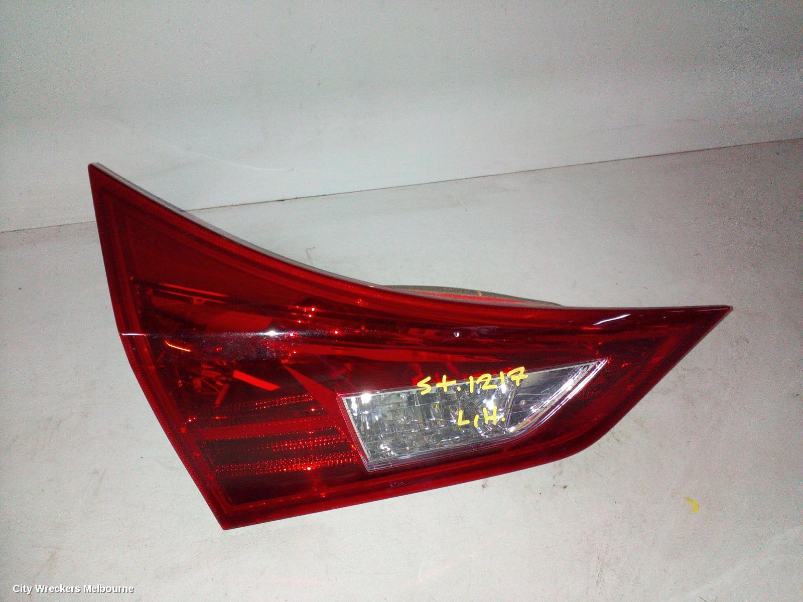 TOYOTA COROLLA REAR GARNISH, TAILGATE LAMP (LH SIDE), ZRE182R, HATCH, 10/2012 - 03/2015