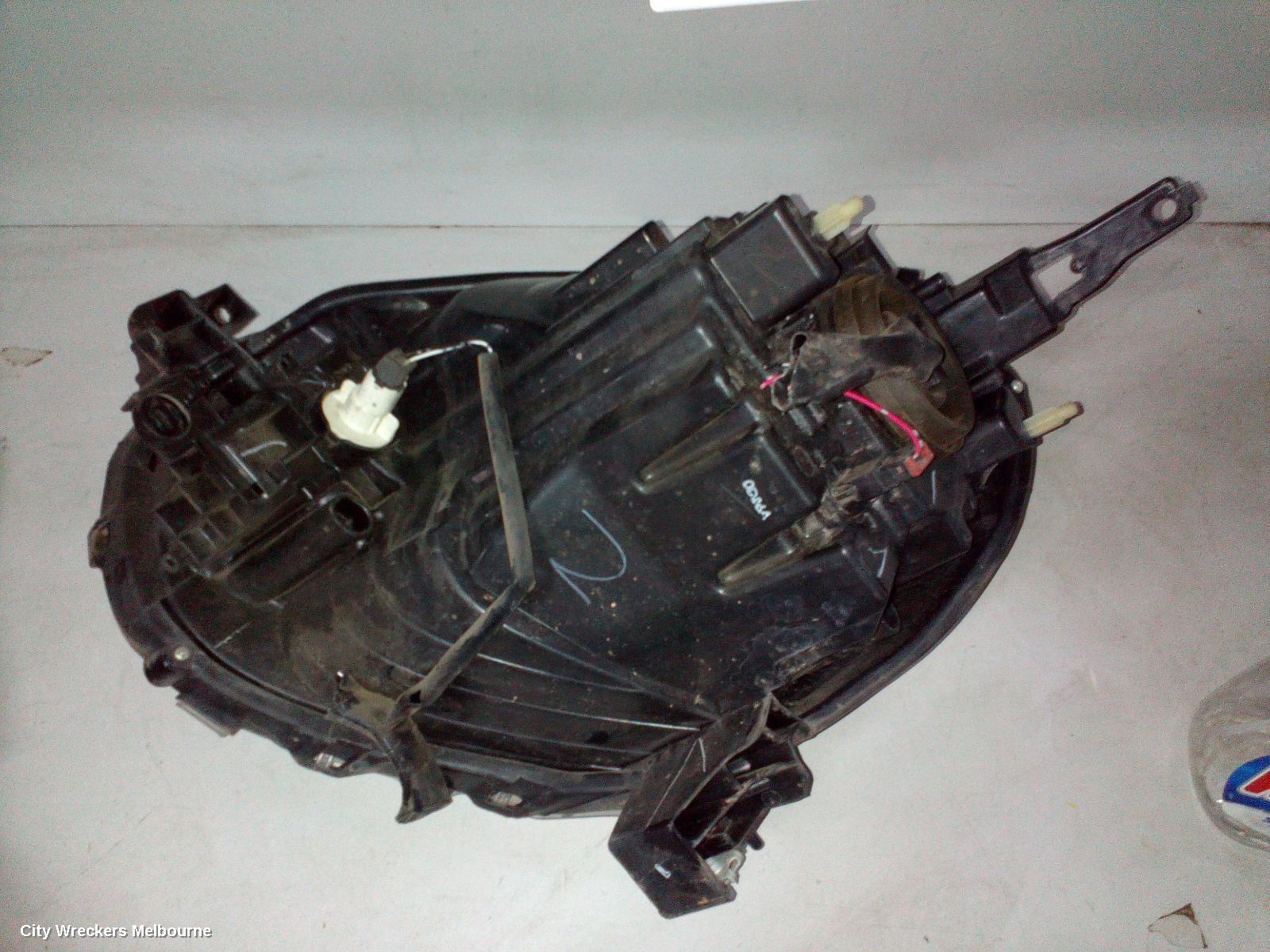 NISSAN MICRA RIGHT HEADLAMP, K13, 11/2010 - 11/2012