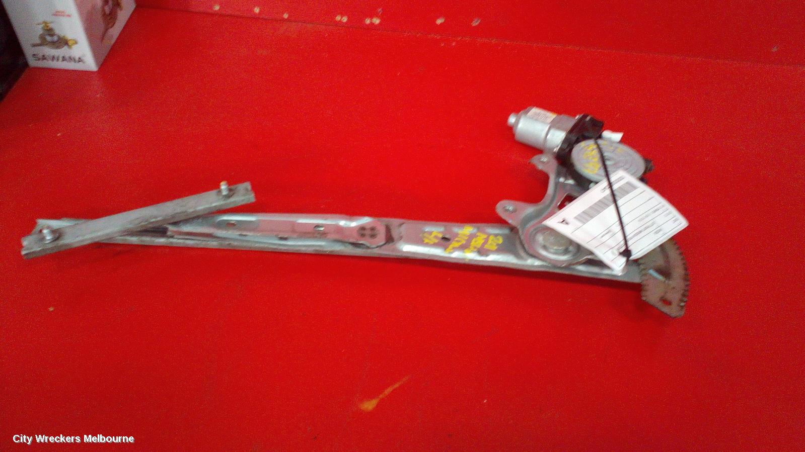 NISSAN MICRA LEFT FRONT WINDOW REG/MOTOR, K13, POWER, 11/2010 - 12/2016