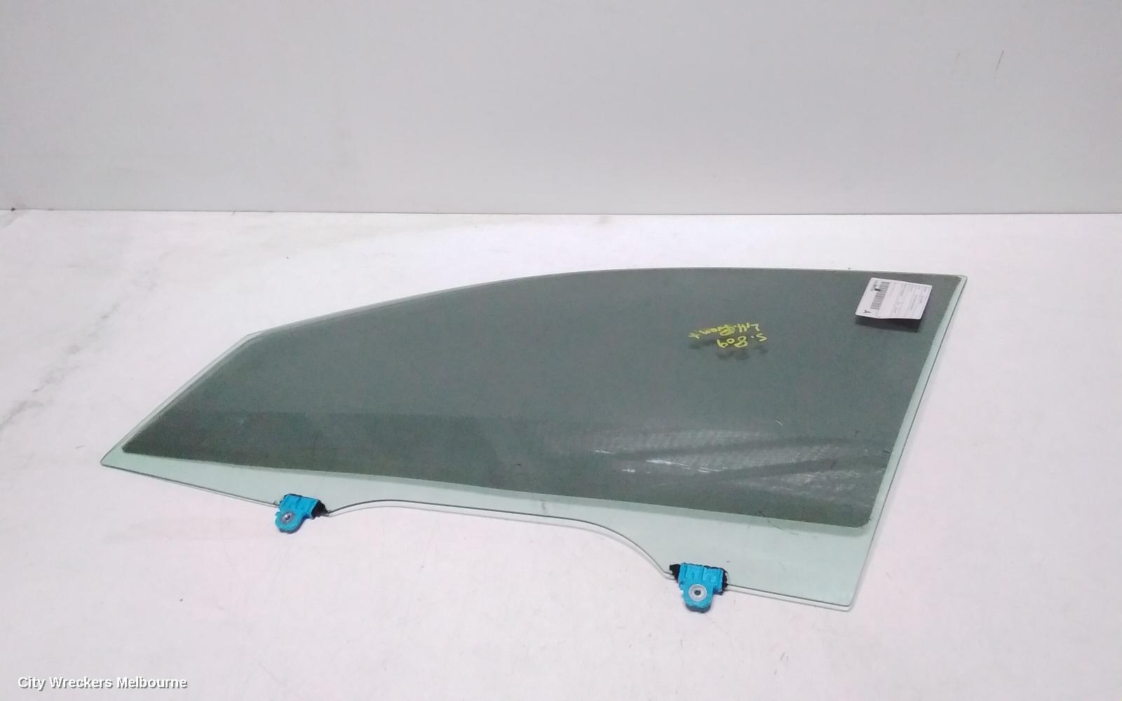 MITSUBISHI OUTLANDER LEFT FRONT DOOR WINDOW, ZJ-ZK, 10/2012 ONWARDS