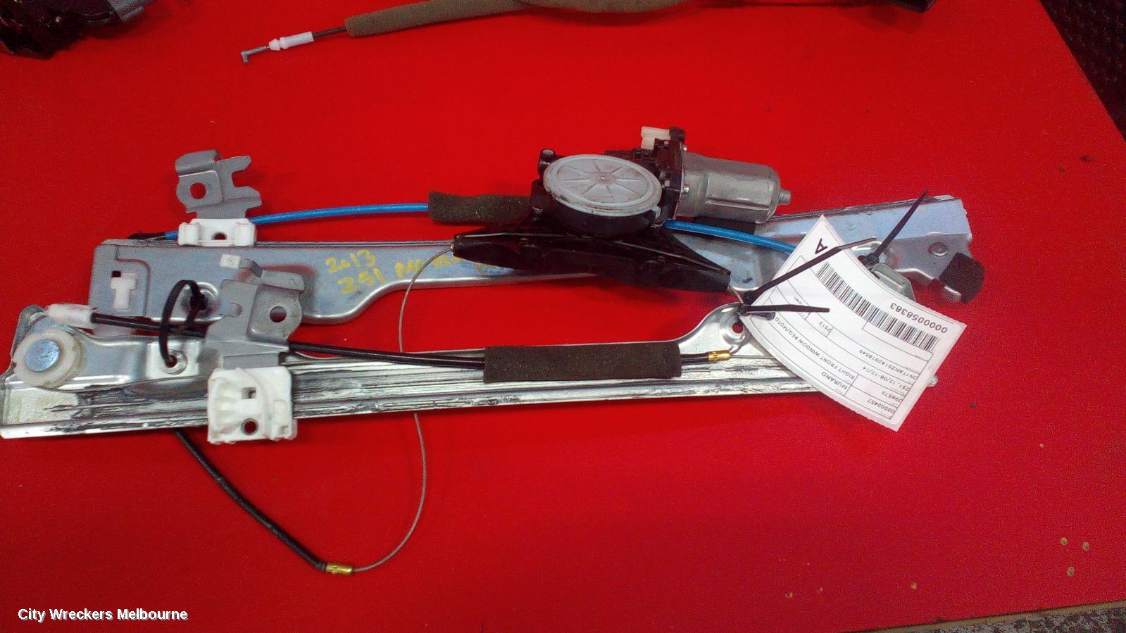NISSAN MURANO RIGHT FRONT WINDOW REG/MOTOR, Z51, 12/2008 - 12/2014