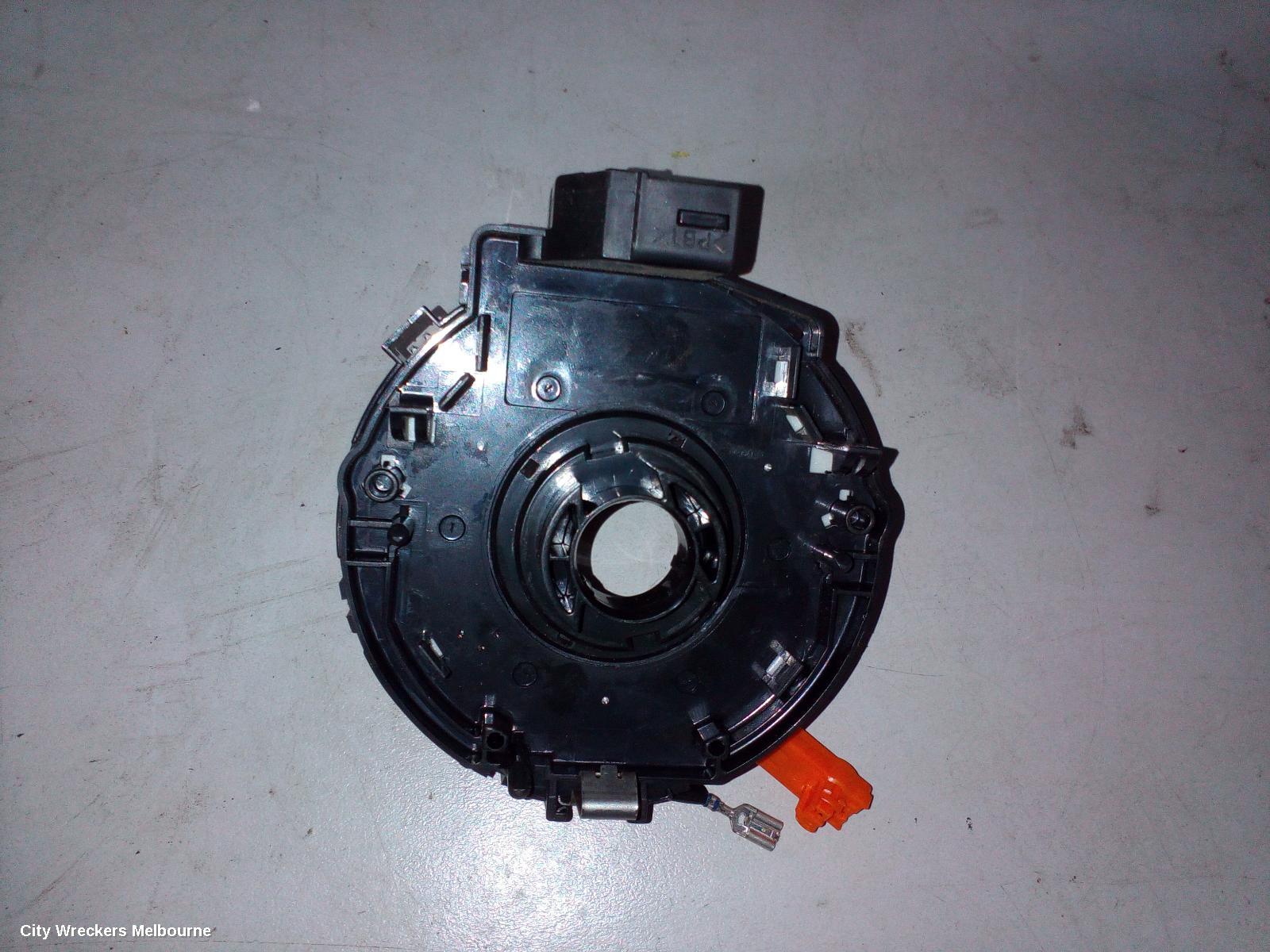 TOYOTA HIACE AIRBAG MODULE/SENSOR, CLOCKSPRING, TRH/KDH, 03/2005 - 01/2014