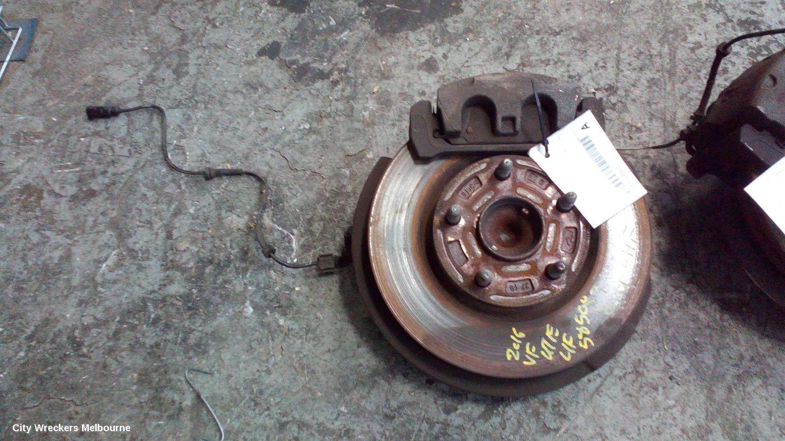 HOLDEN COMMODORE LEFT FRONT HUB ASSEMBLY, VF, 05/2013 - 12/2017
