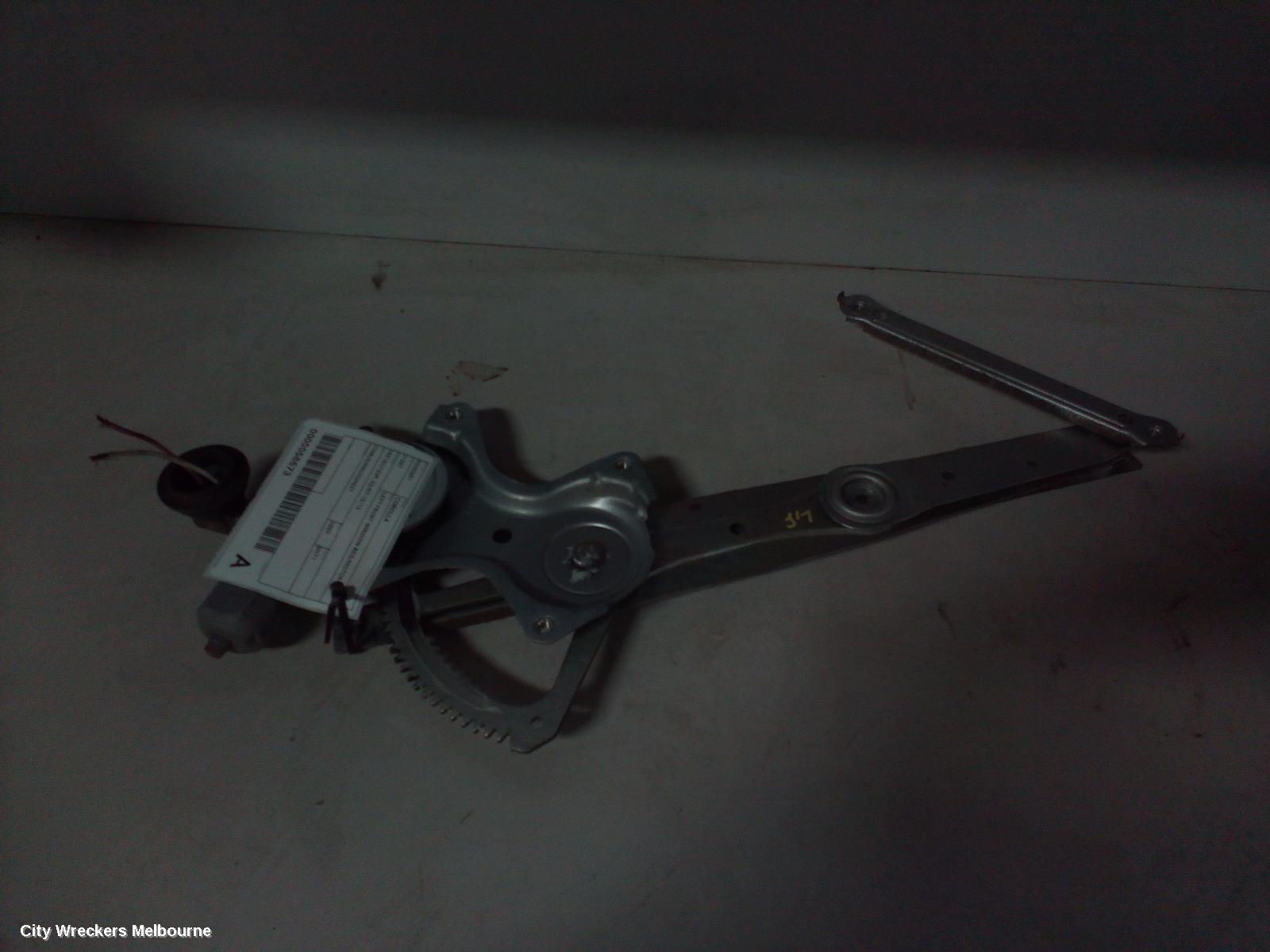 TOYOTA COROLLA LEFT FRONT WINDOW REG/MOTOR, ZRE152/20153R, 03/2007 - 10/2013