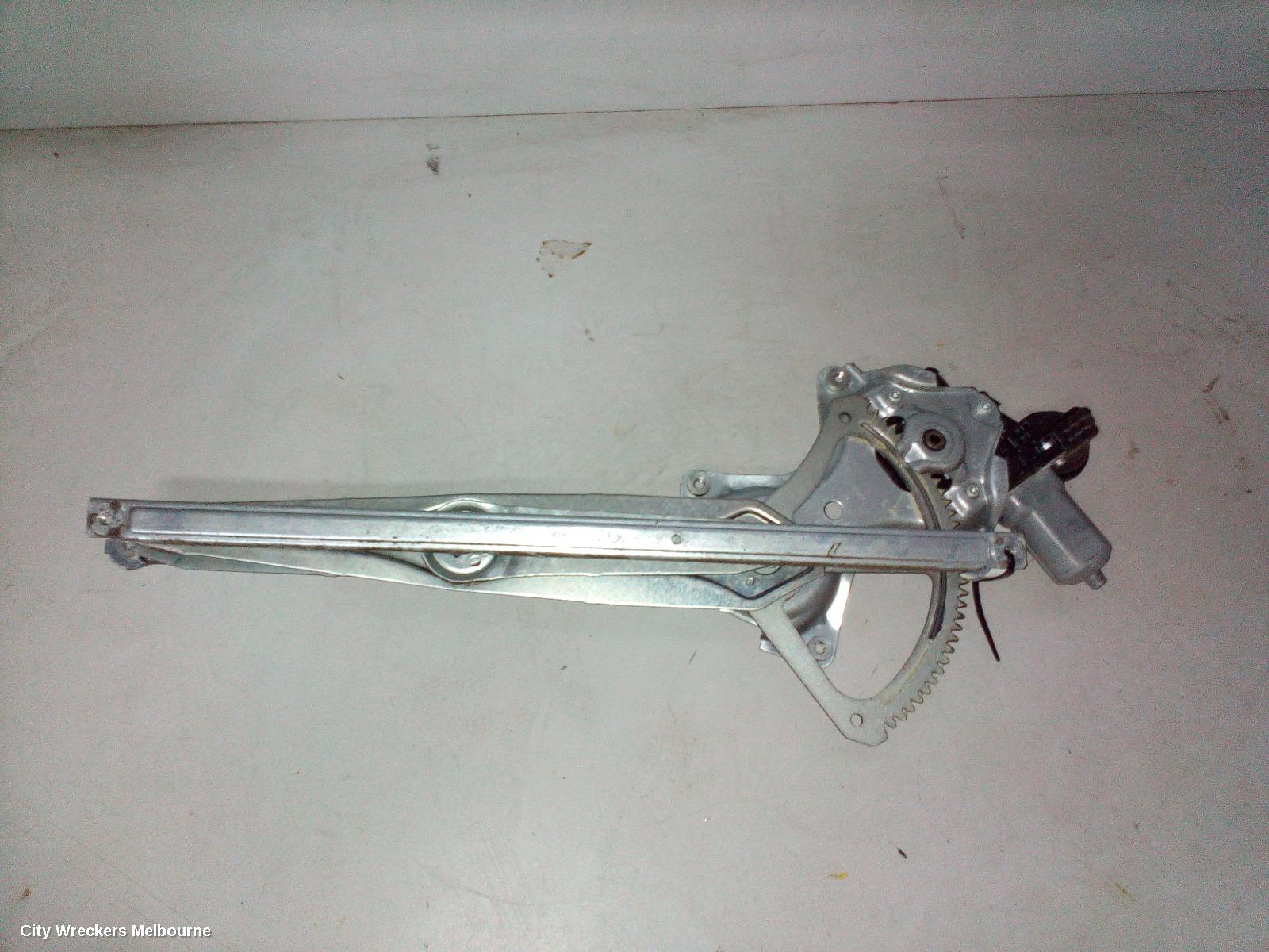 TOYOTA COROLLA LEFT FRONT WINDOW REG/MOTOR, ZRE152/20153R, 03/2007 - 10/2013