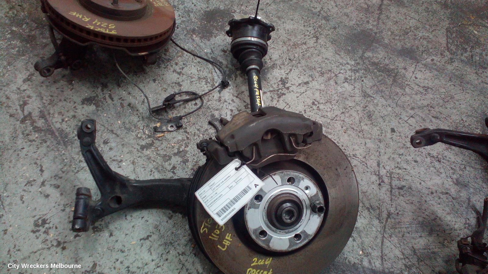 VOLKSWAGEN PASSAT LEFT FRONT HUB ASSEMBLY, 3B/GP, 11/2002 - 11/2005