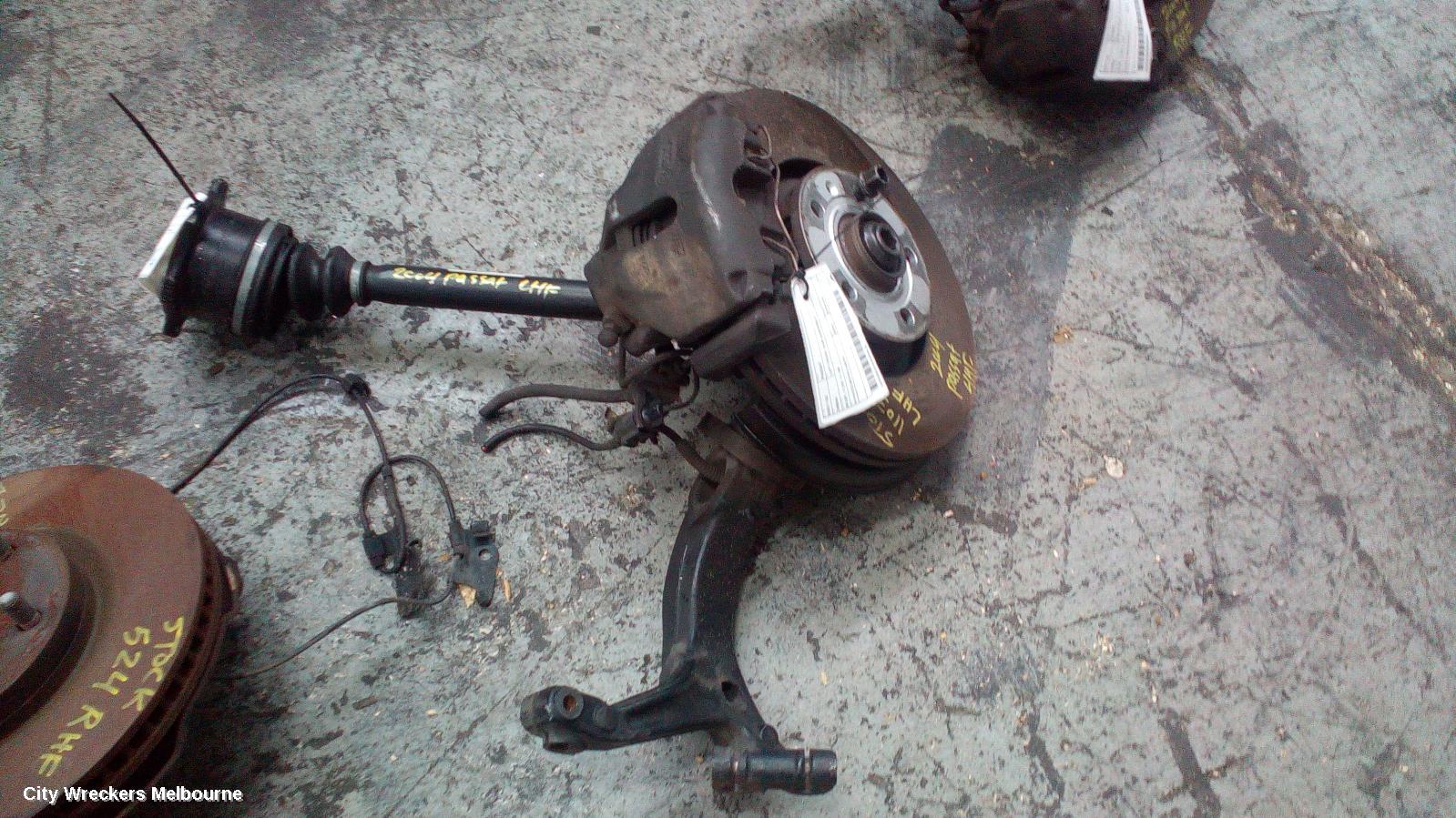 VOLKSWAGEN PASSAT LEFT FRONT HUB ASSEMBLY, 3B/GP, 11/2002 - 11/2005