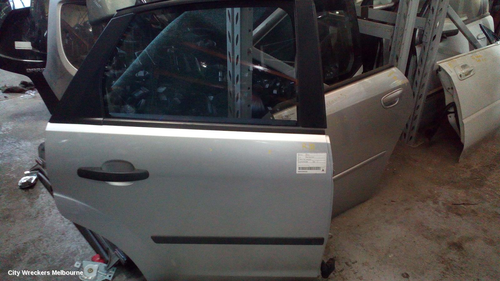 FORD FOCUS RIGHT REAR DOOR, LS, MOULD TYPE, 06/2005 - 06/2007