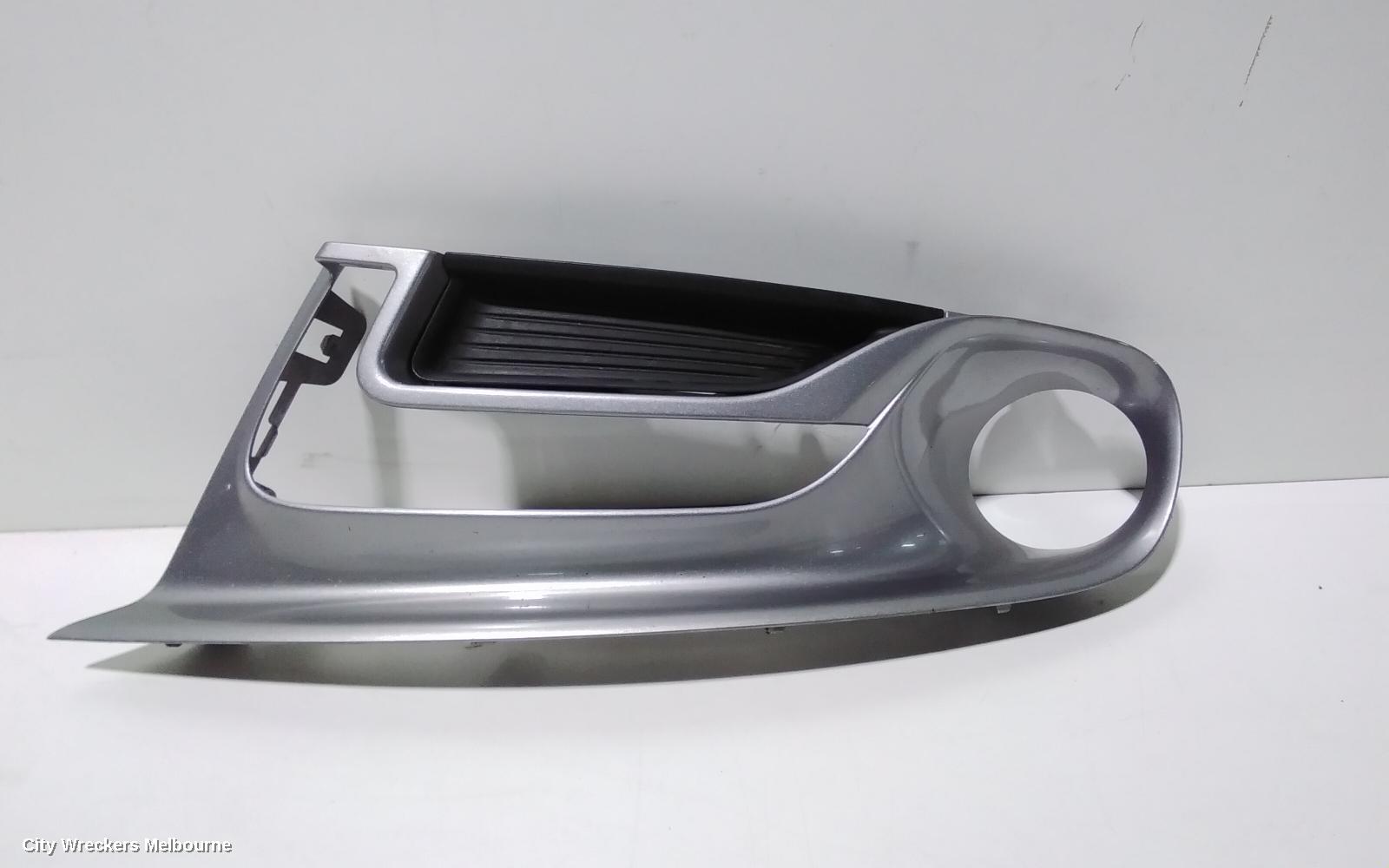 RENAULT MEGANE LEFT INDICATOR/FOG/SIDE, BUMPER FOGLAMP, X32/X95/K95, HATCH/WAGON, 07/2013 - 06/2014
