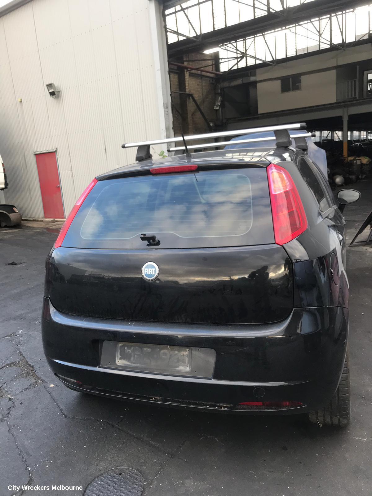 FIAT PUNTO RIGHT DOOR MIRROR, 07/2006 - 12/2009