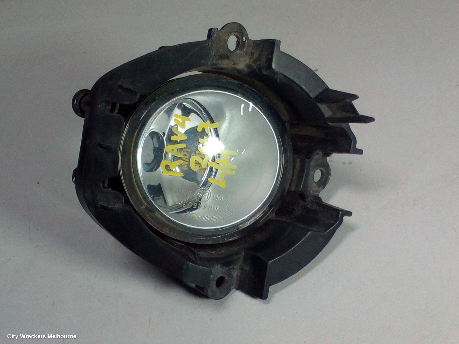 TOYOTA RAV4 LEFT INDICATOR/FOG/SIDE, BUMPER FOGLAMP, ACA33, 11/2005 - 11/2012