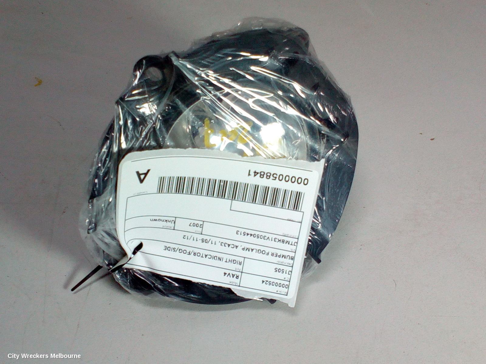 TOYOTA RAV4 RIGHT INDICATOR/FOG/SIDE, BUMPER FOGLAMP, ACA33, 11/2005 - 11/2012