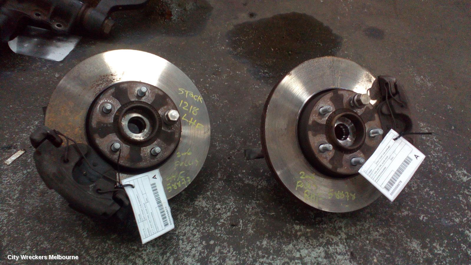 FORD FOCUS LEFT FRONT HUB ASSEMBLY, LS-LT, NON ABS TYPE, 06/2005 - 04/2009