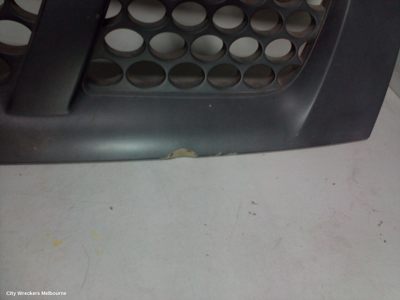 NISSAN NAVARA GRILLE, D40 (VIN VSK), RADIATOR GRILLE, BILLET STYLE TYPE, 09/2005 - 01/2010