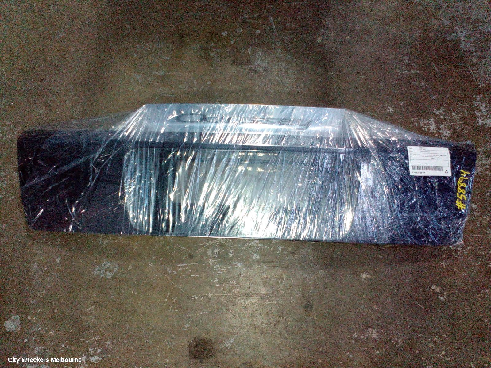 HONDA ODYSSEY REAR GARNISH, TAILGATE UPPER CENTRE CHROME PIECE, RB, 07/2004 - 03/2009