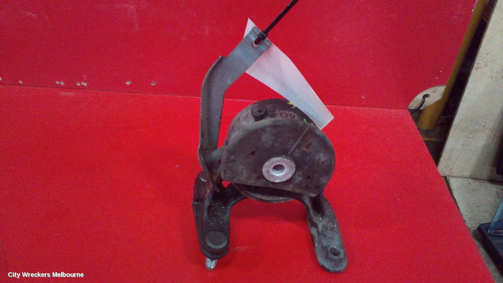 TOYOTA RAV4 MOUNT, ACA33/ACA38, 11/2005 - 11/2012