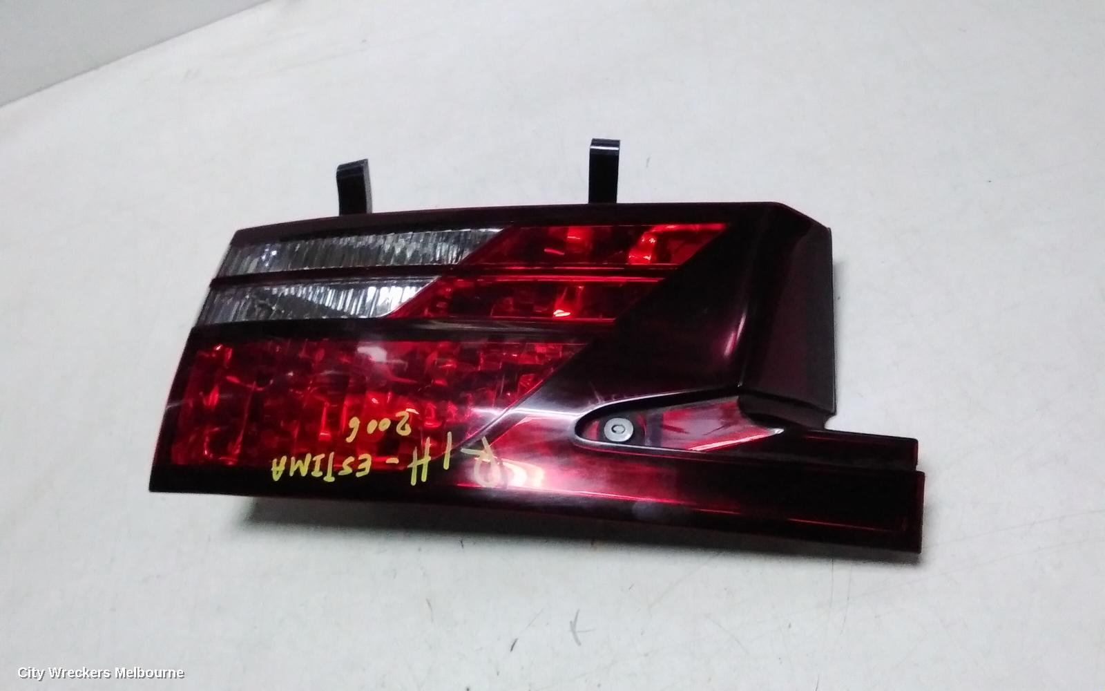 TOYOTA ESTIMA REAR GARNISH, TAILGATE LAMP (RH SIDE), LENS# 28-170, XR30/XR40, 03-06 (IMPORT)