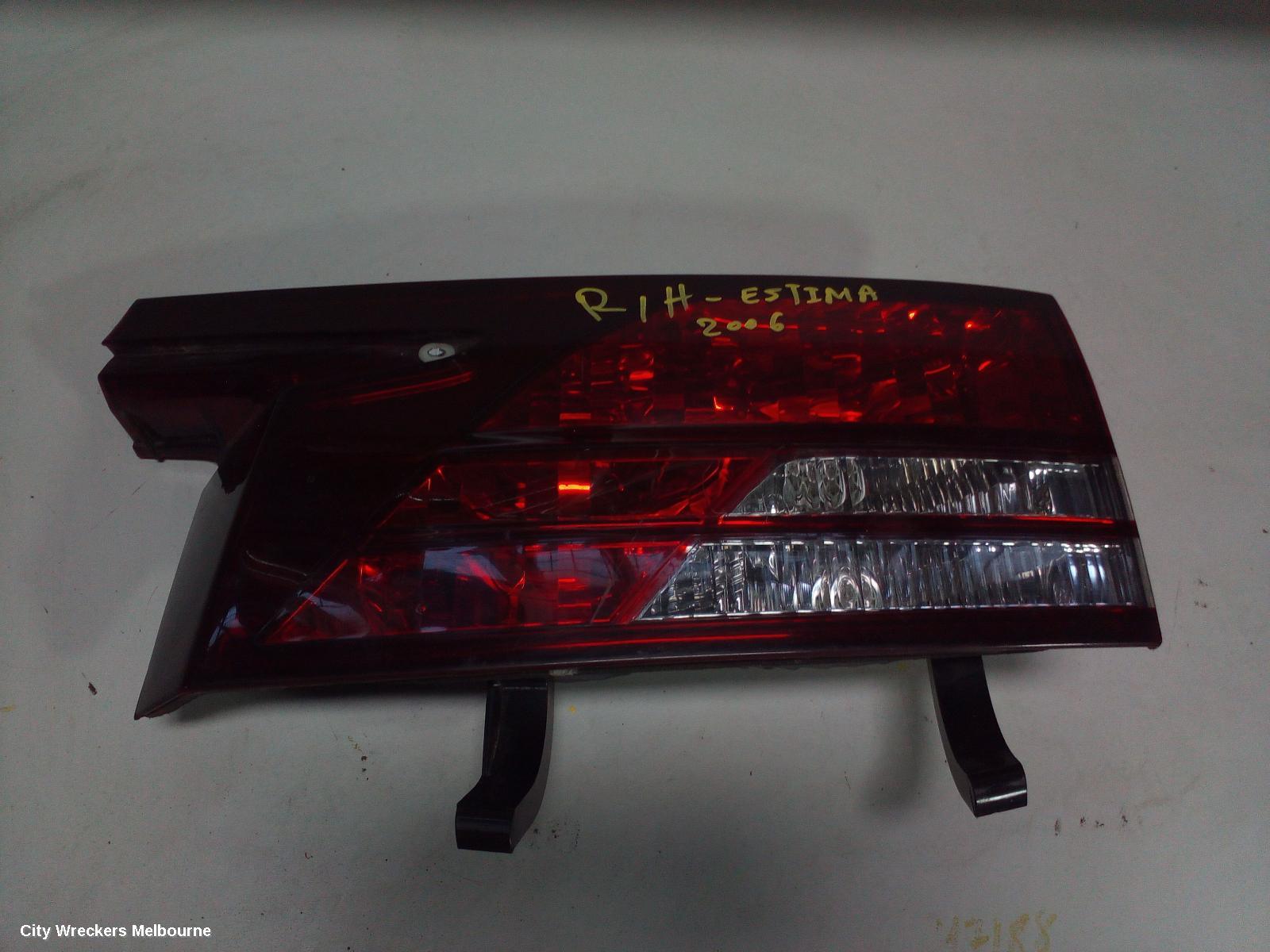 TOYOTA ESTIMA REAR GARNISH, TAILGATE LAMP (RH SIDE), LENS# 28-170, XR30/XR40, 03-06 (IMPORT)