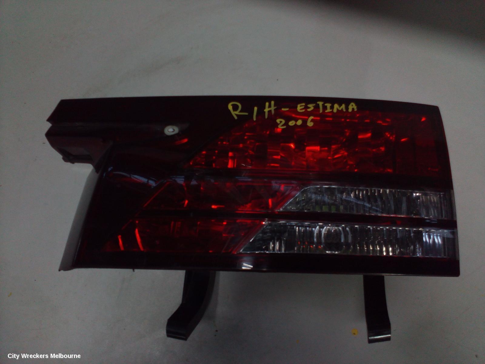 TOYOTA ESTIMA REAR GARNISH, TAILGATE LAMP (RH SIDE), LENS# 28-170, XR30/XR40, 03-06 (IMPORT)