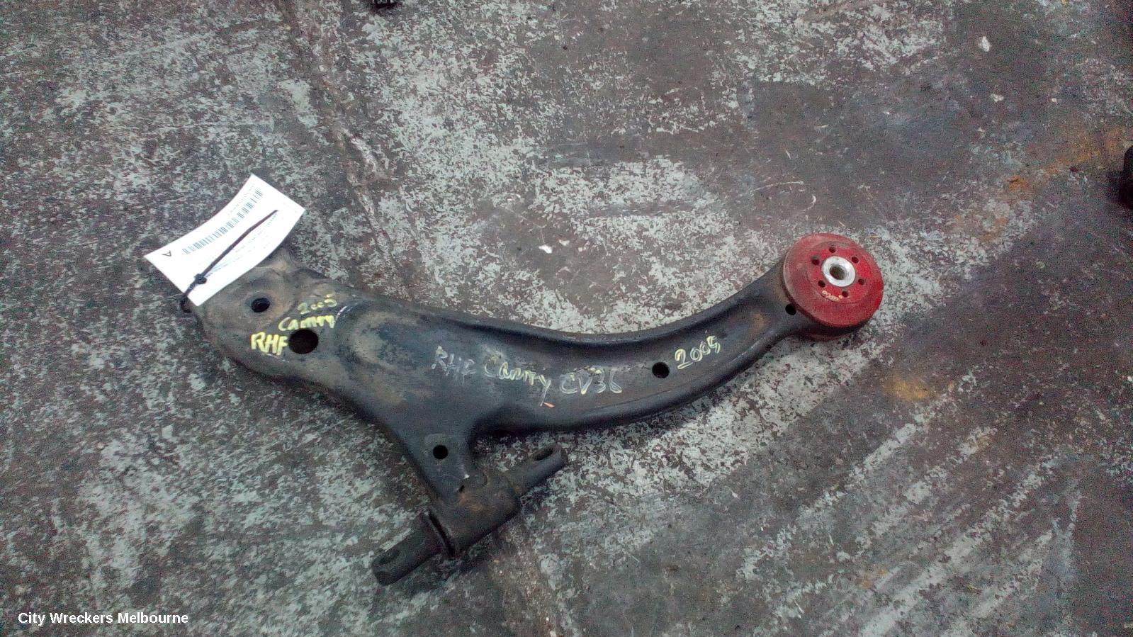 TOYOTA CAMRY RIGHT FRONT LOWER CONTROL ARM, SK36, PRESSED TYPE, 08/2002 - 05/2006